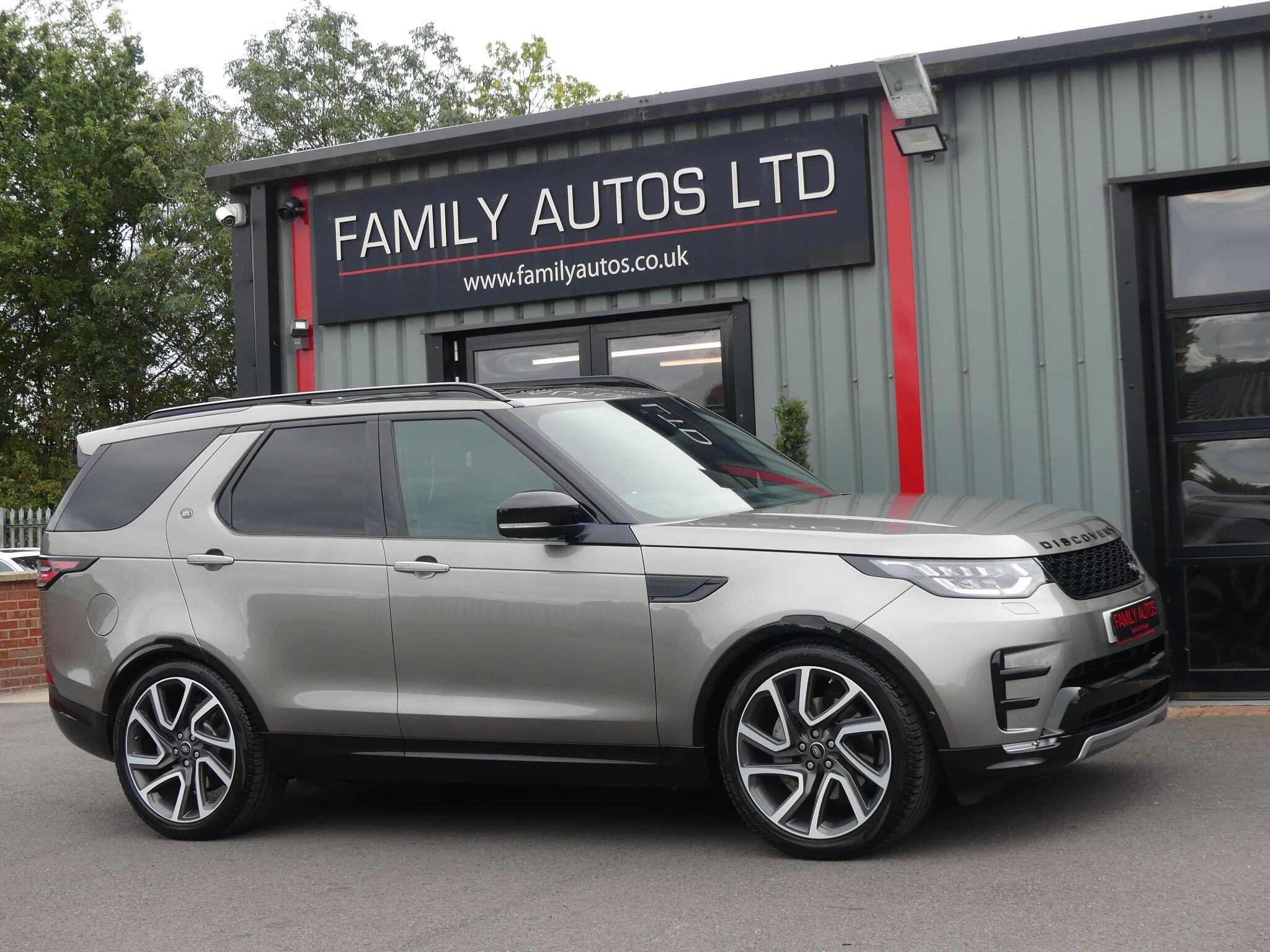 Land Rover Discovery view 4