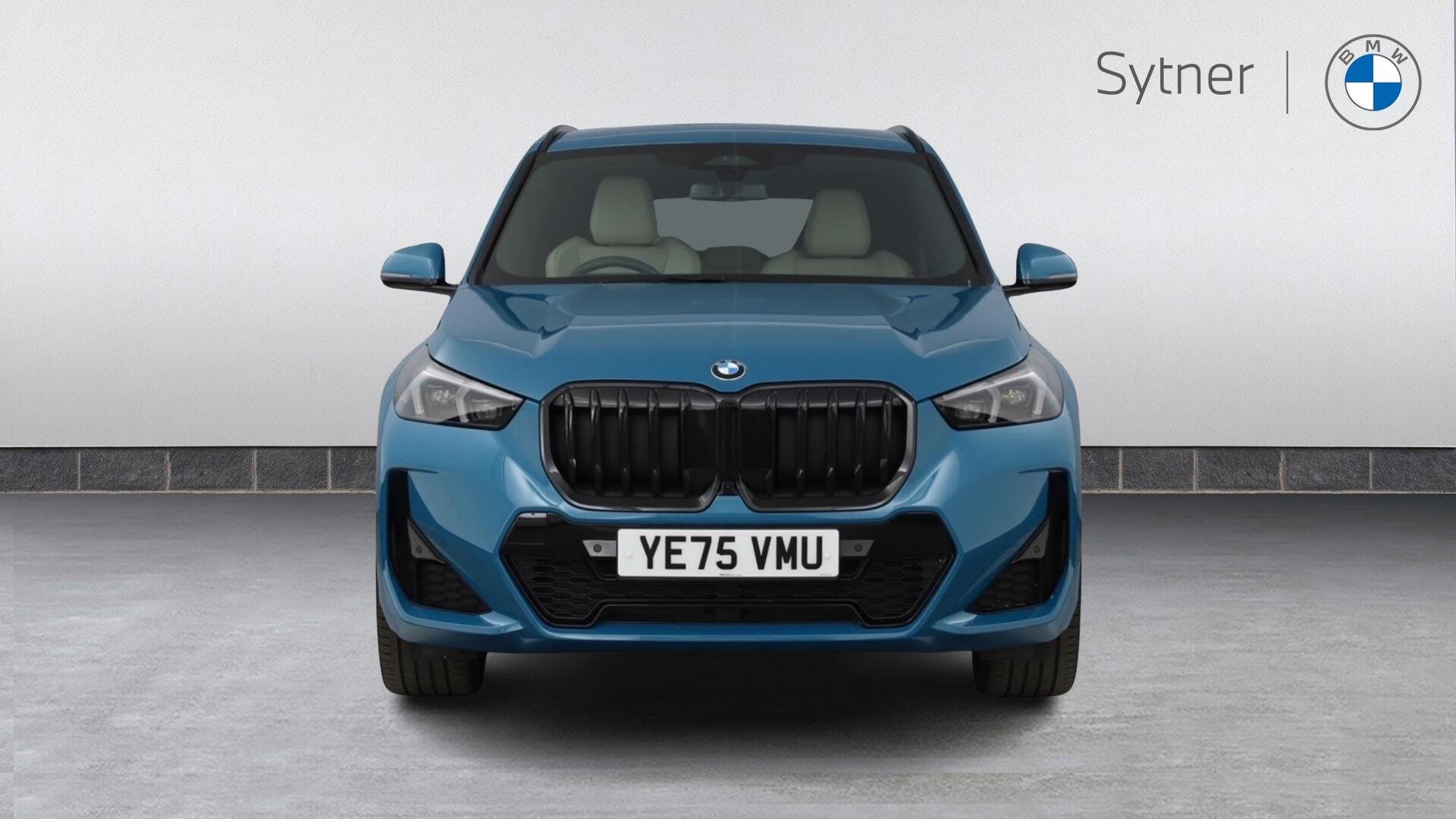 BMW X1 view 16