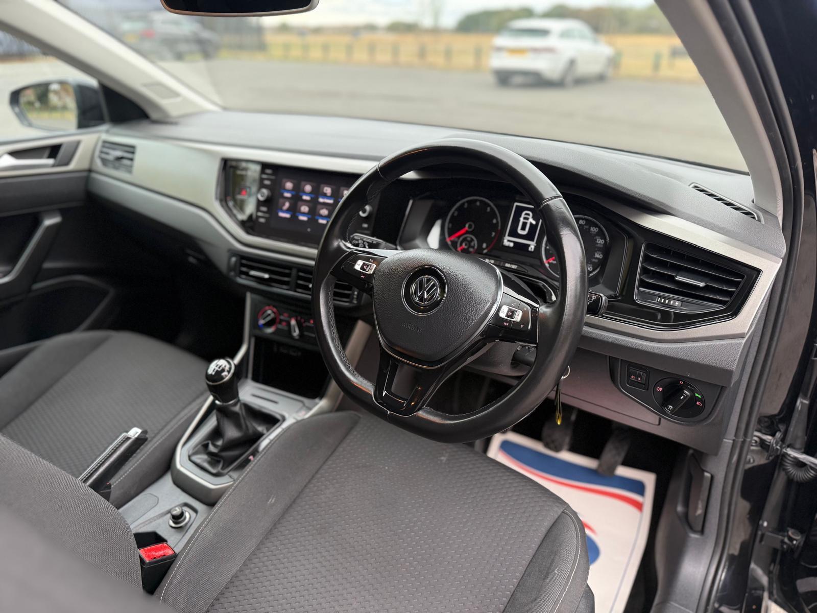 Volkswagen Polo view 21