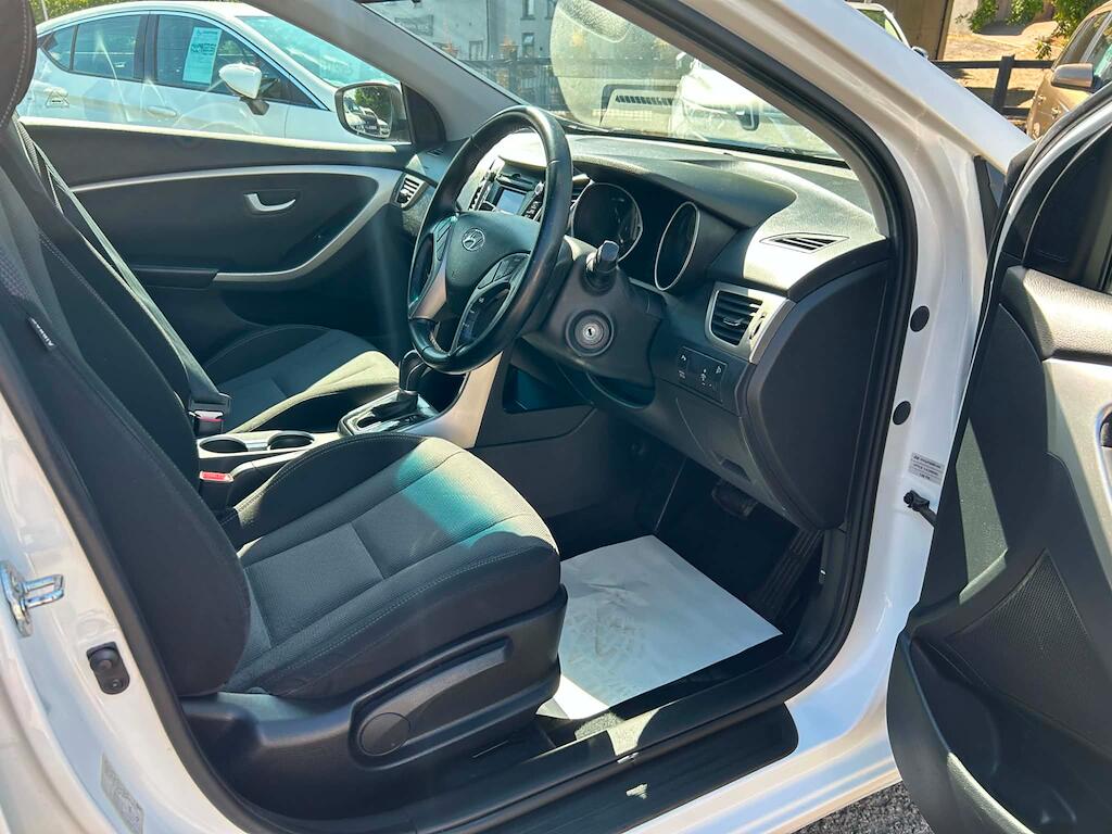 Hyundai I30 view 8