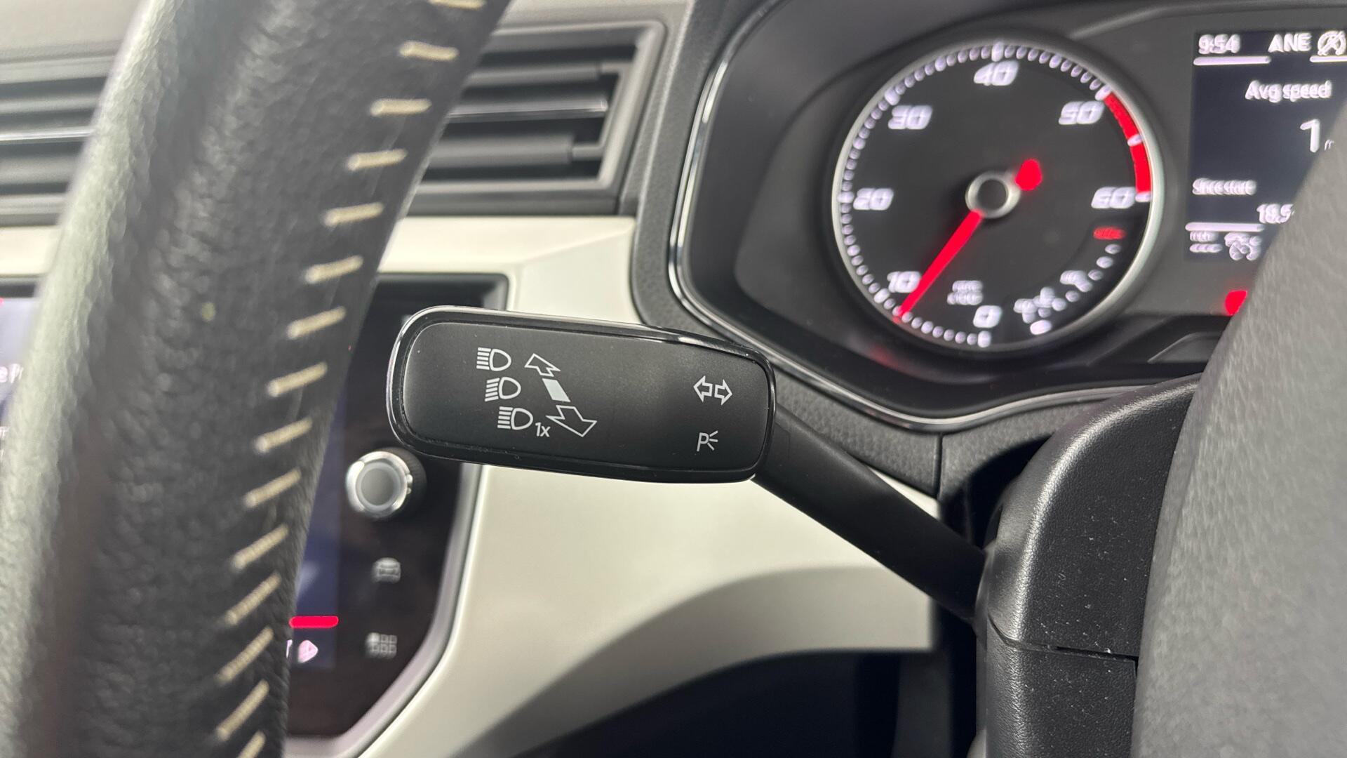 Seat Arona view 40