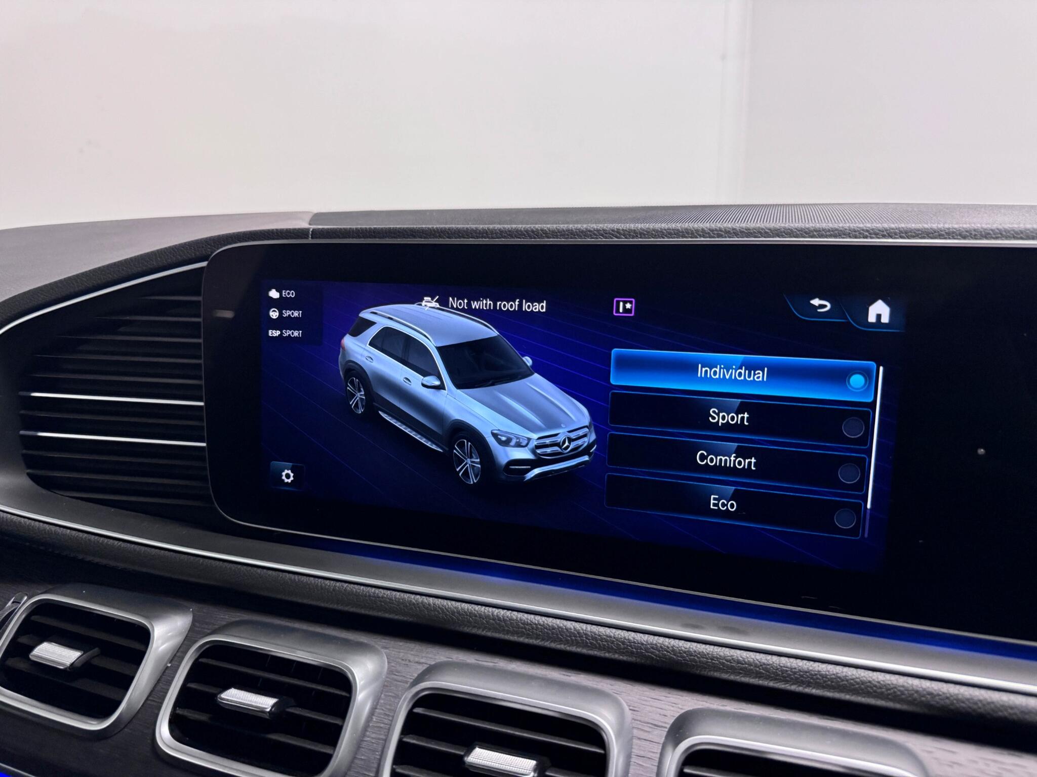 Mercedes-Benz Gle view 71