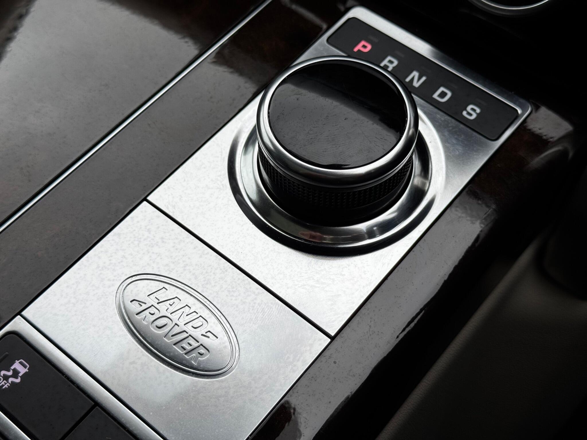 Land Rover Range Rover view 21