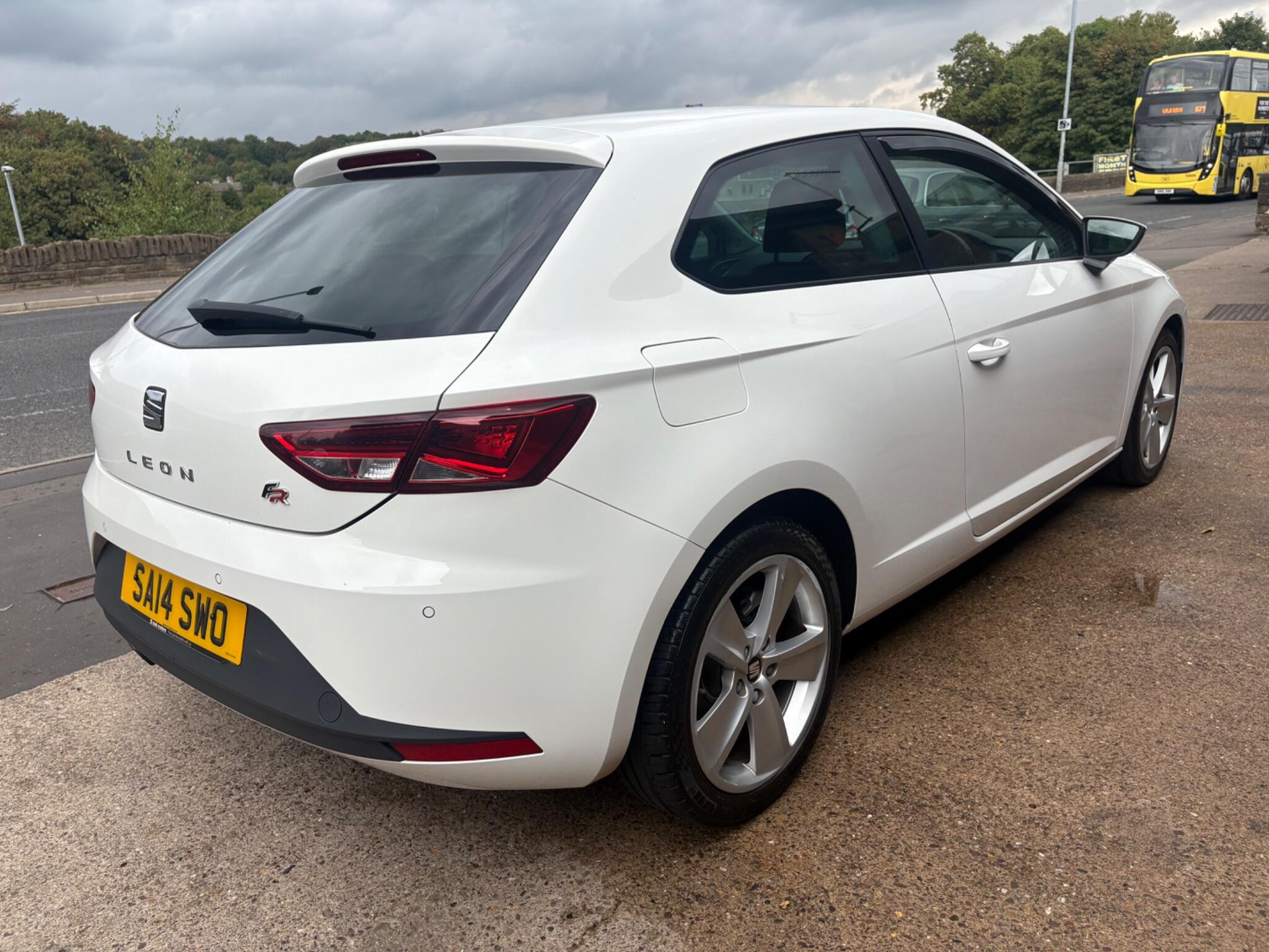 Seat Leon Leon view 10