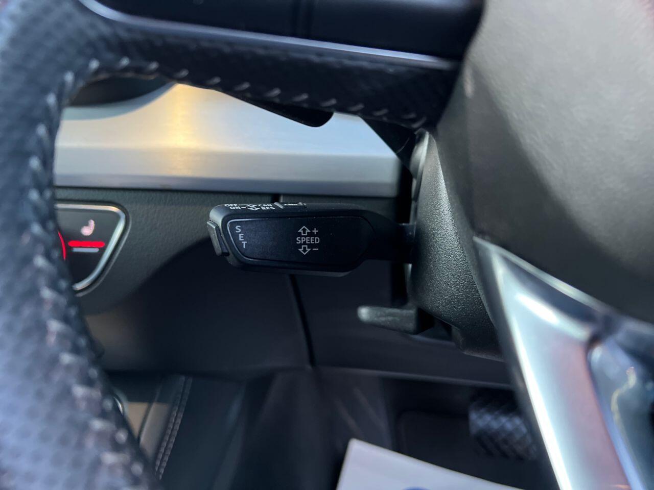 Audi Q5 view 21