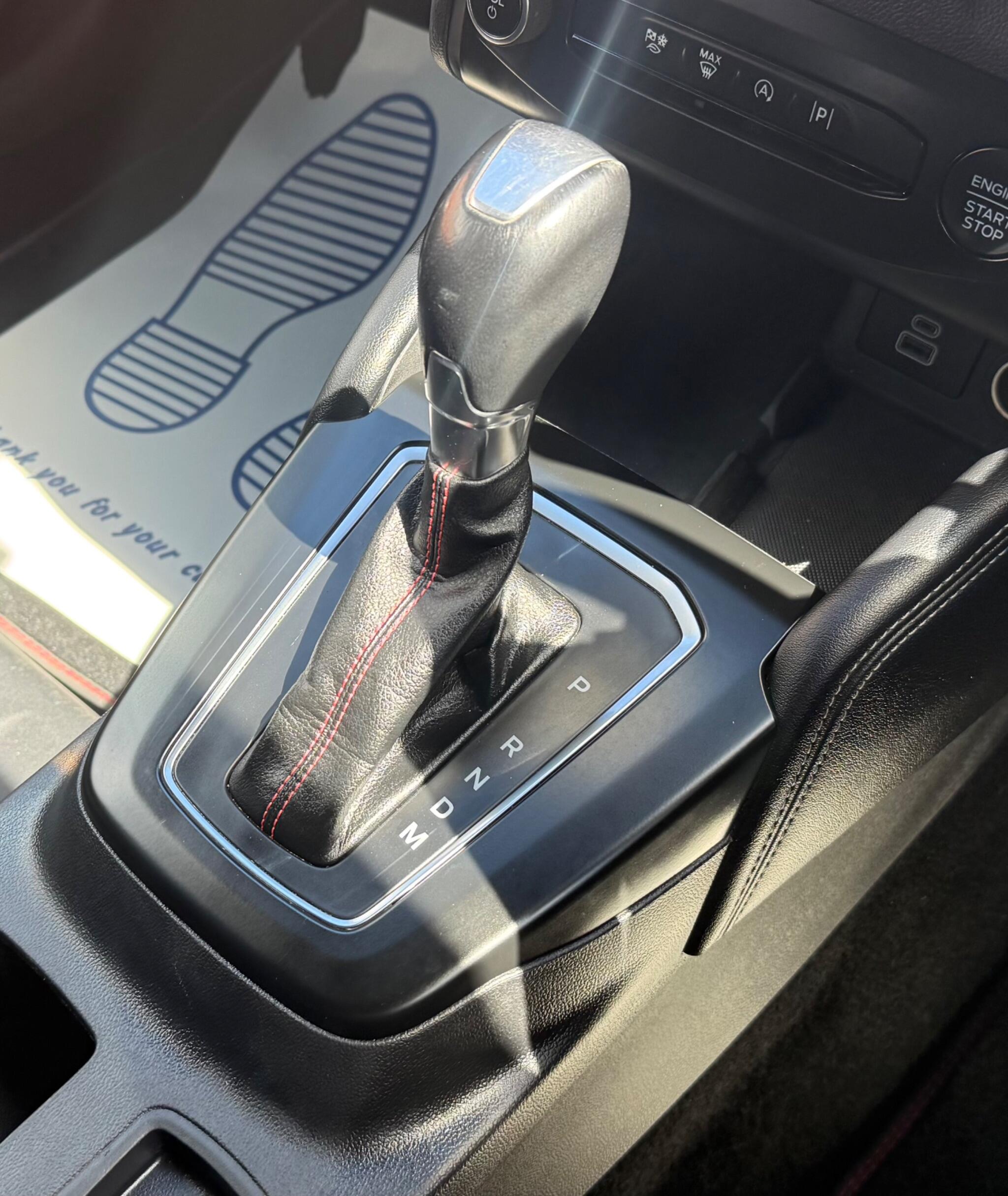Ford Focus view 24