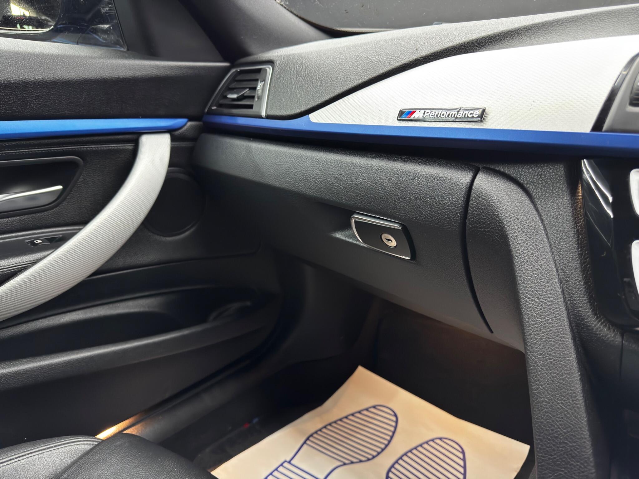 BMW 3 Series view 35