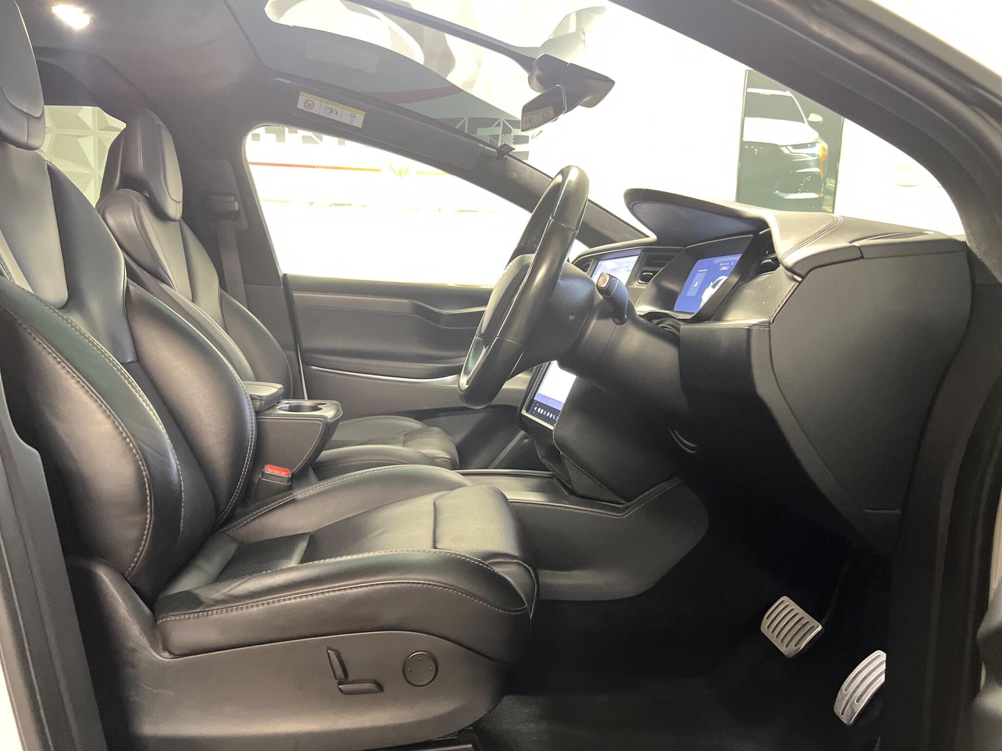Tesla Model X view 12