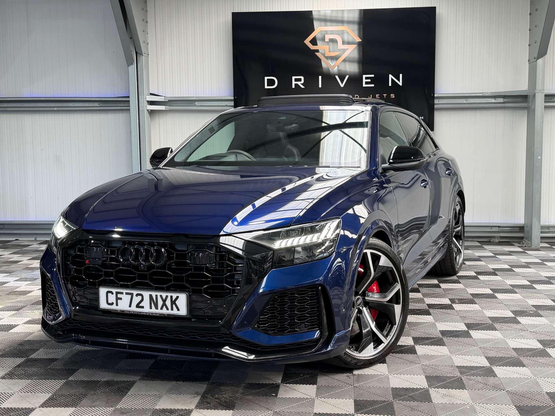 Audi RSQ8 view 5