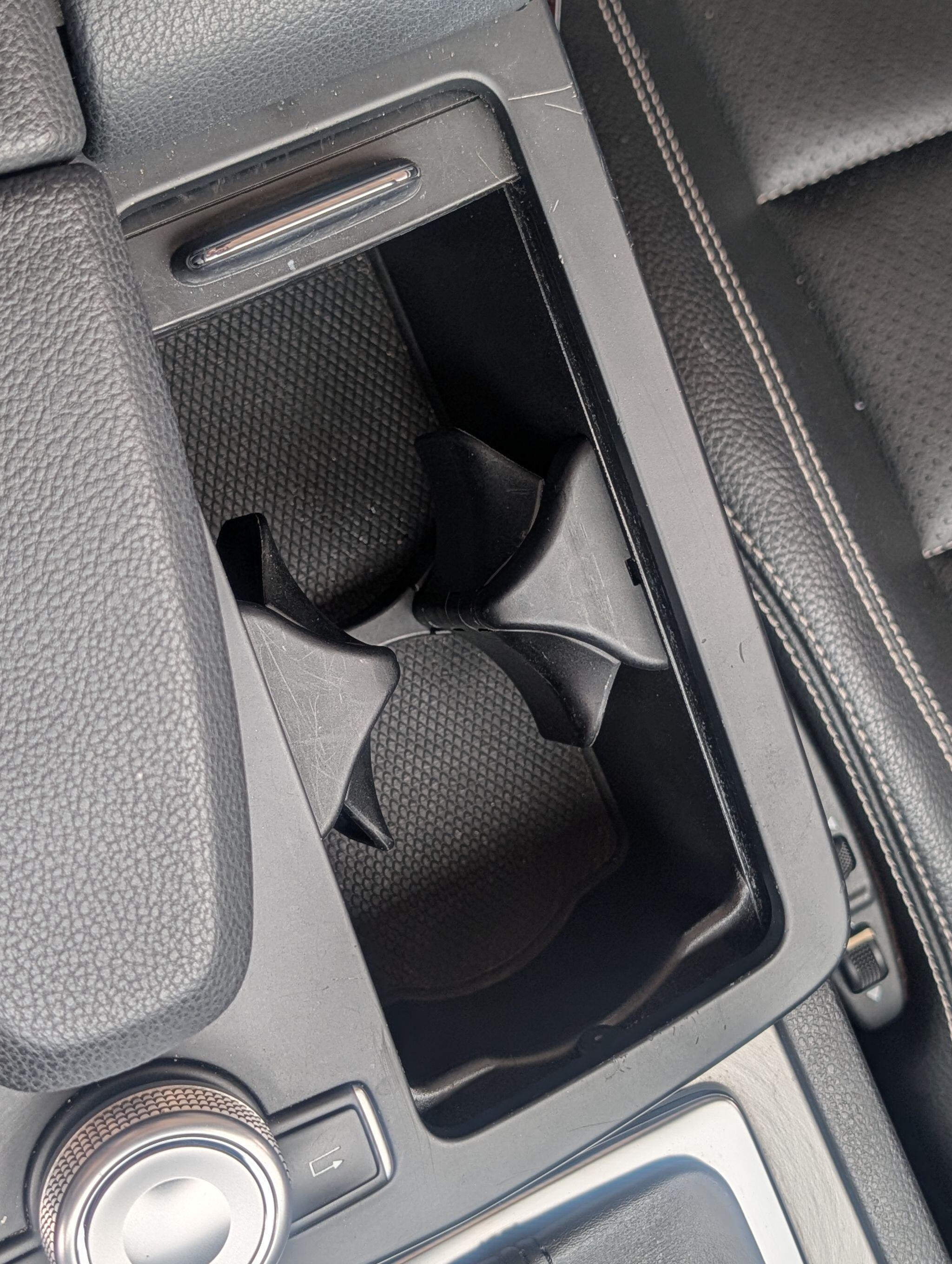 Mercedes-Benz E-Class view 60
