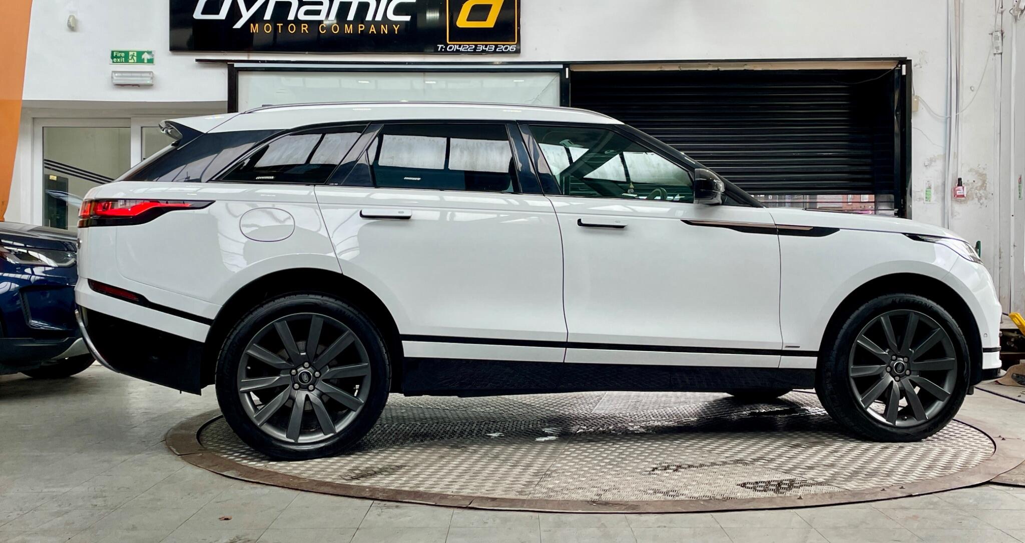 Land Rover Range Rover Velar view 19