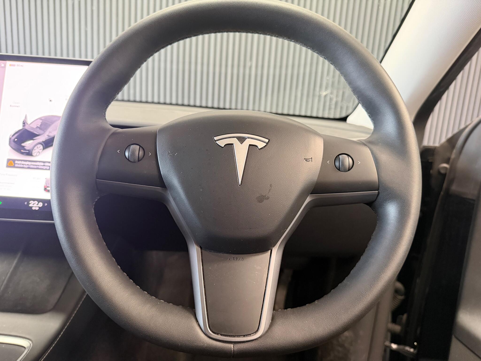 Tesla Model Y view 21