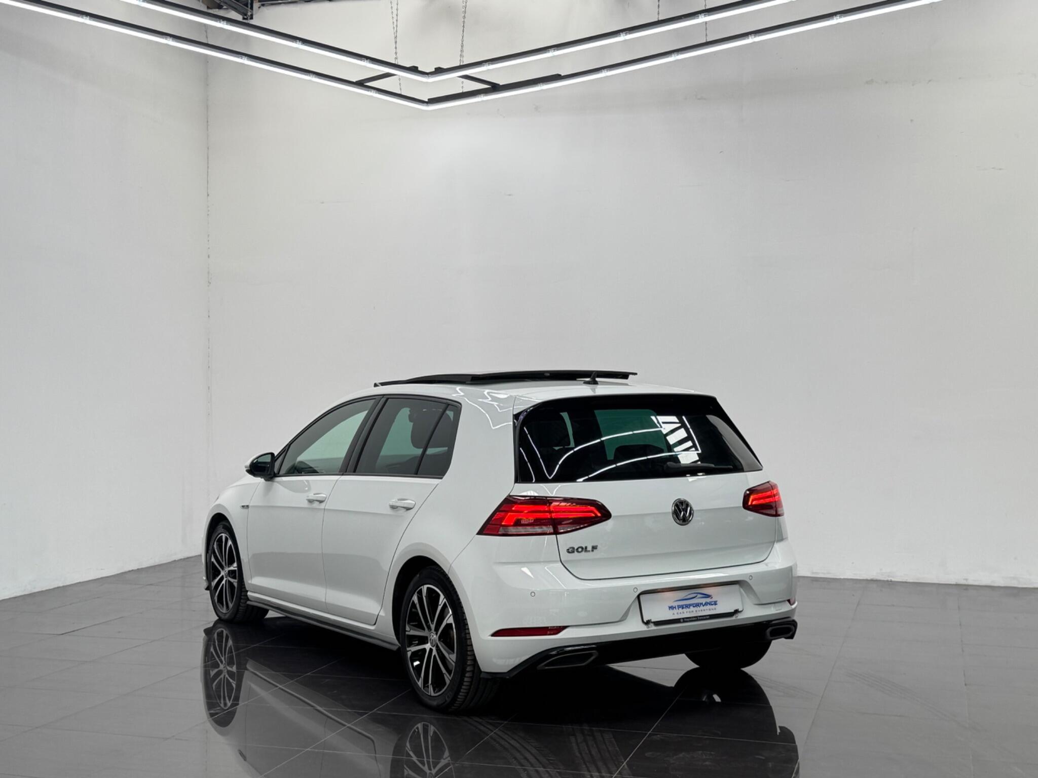 Volkswagen Golf view 45