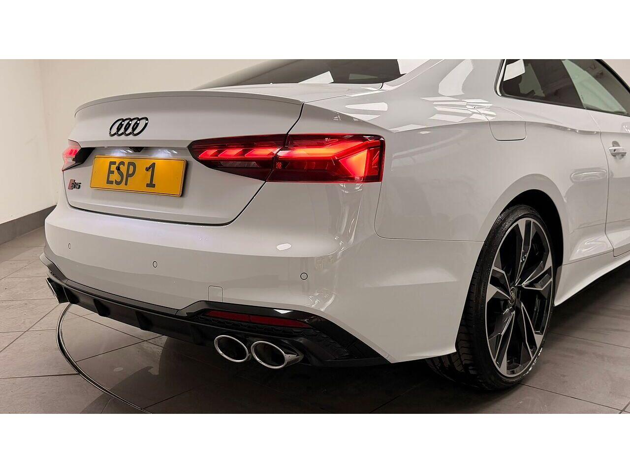Audi S5 view 16