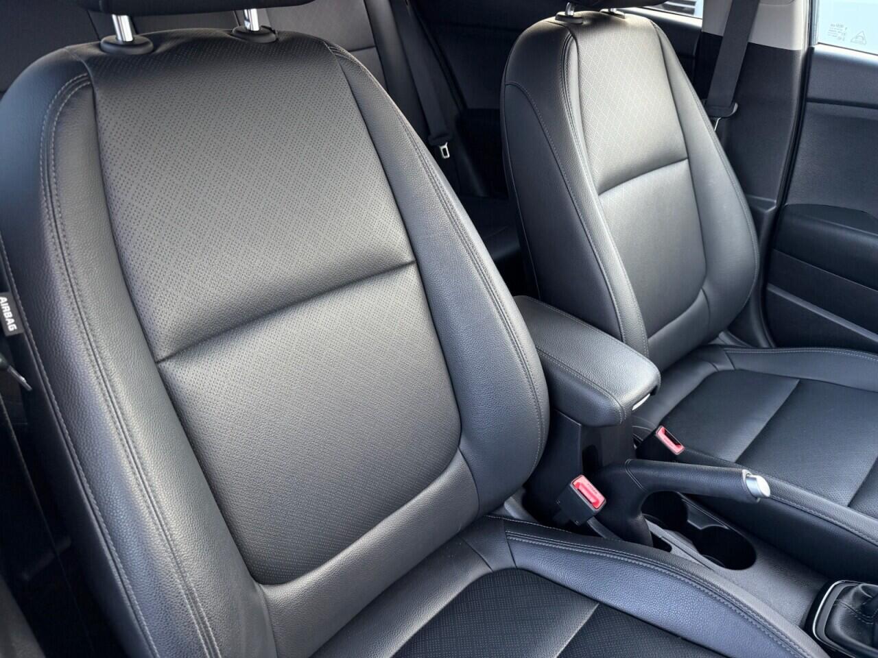 Kia Rio view 14