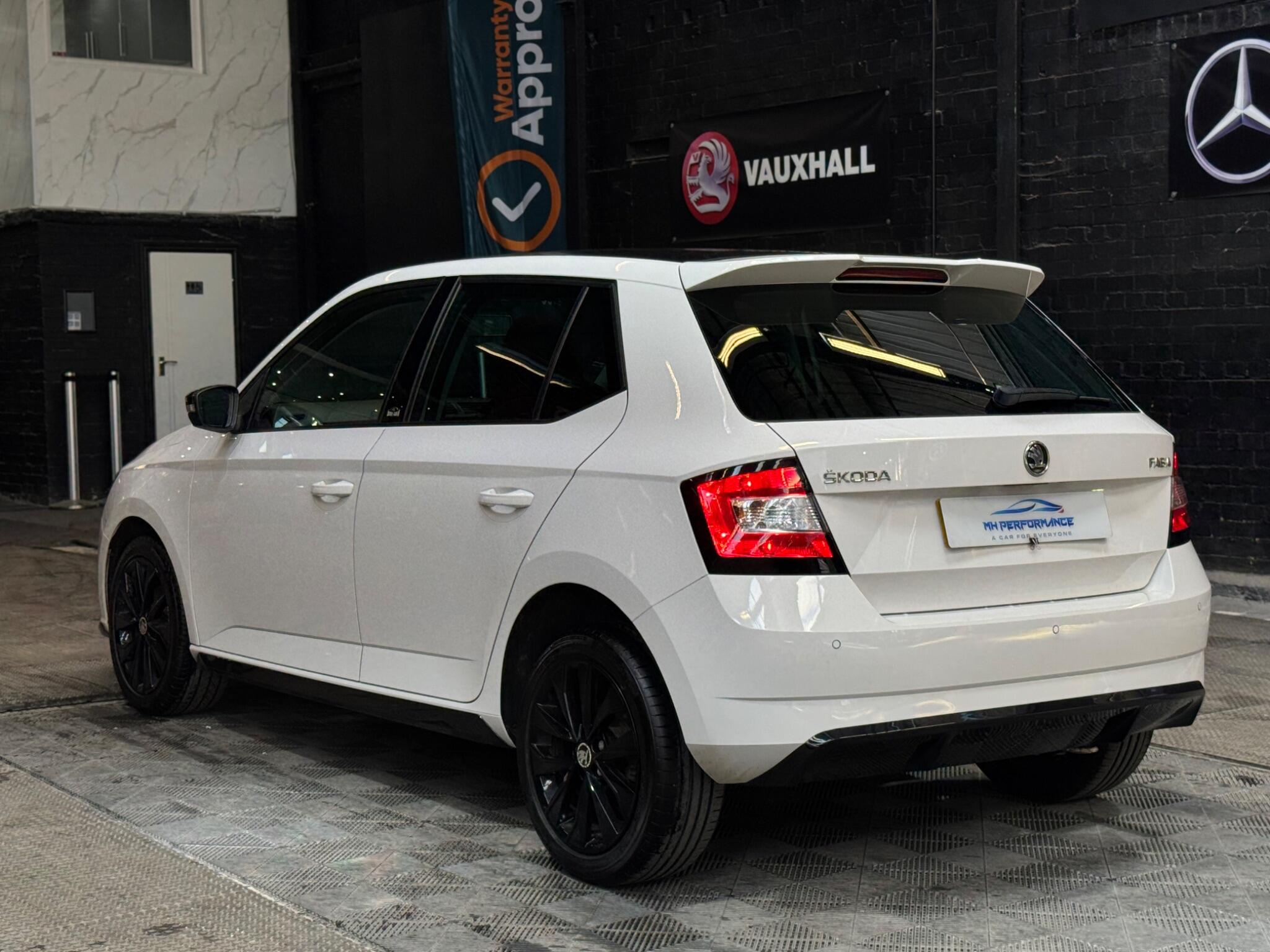 Skoda Fabia view 69
