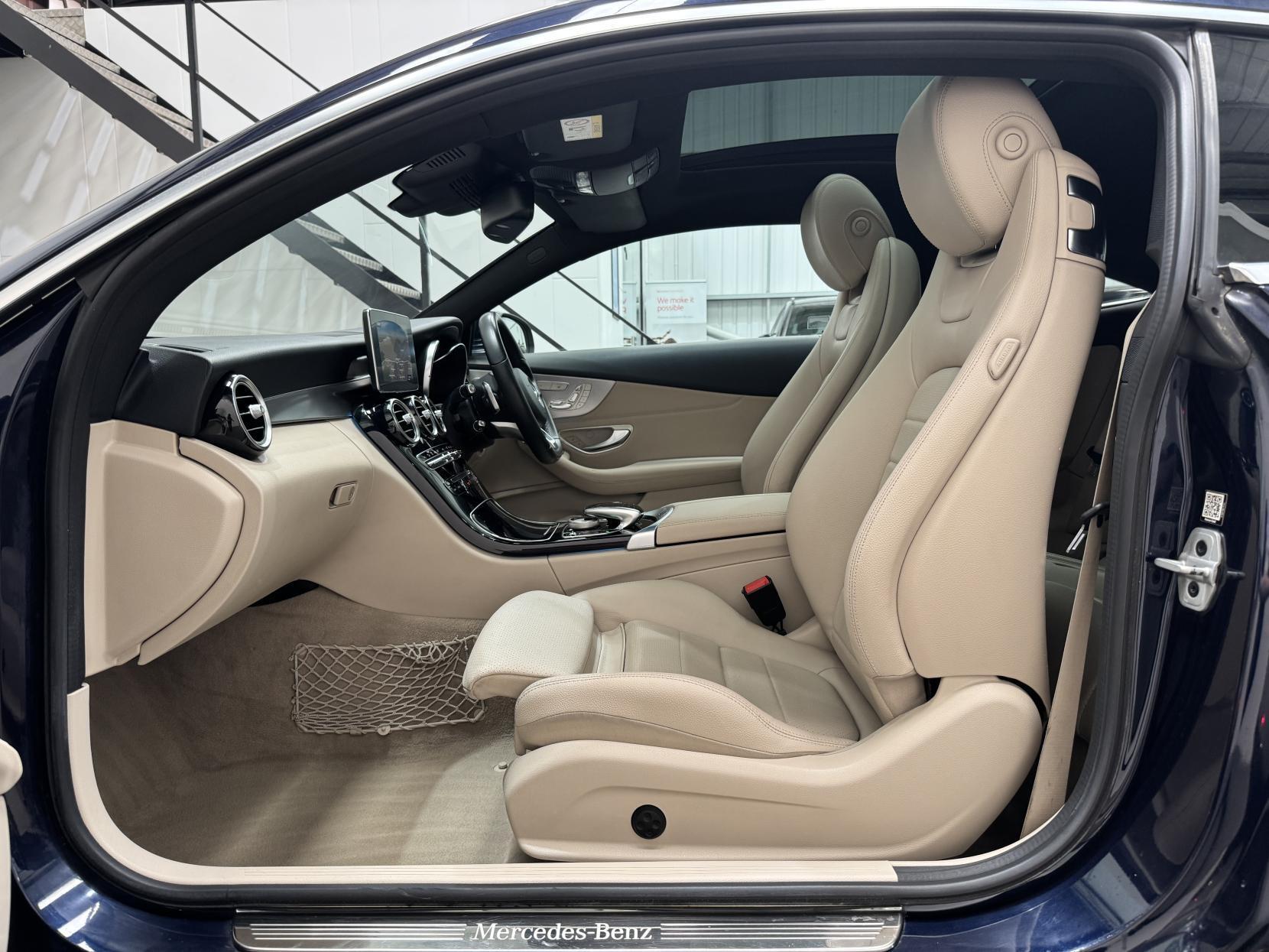 Mercedes-Benz C Class view 55