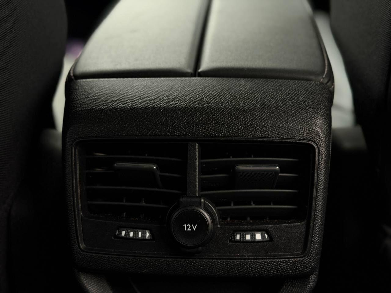 Peugeot 3008 view 23