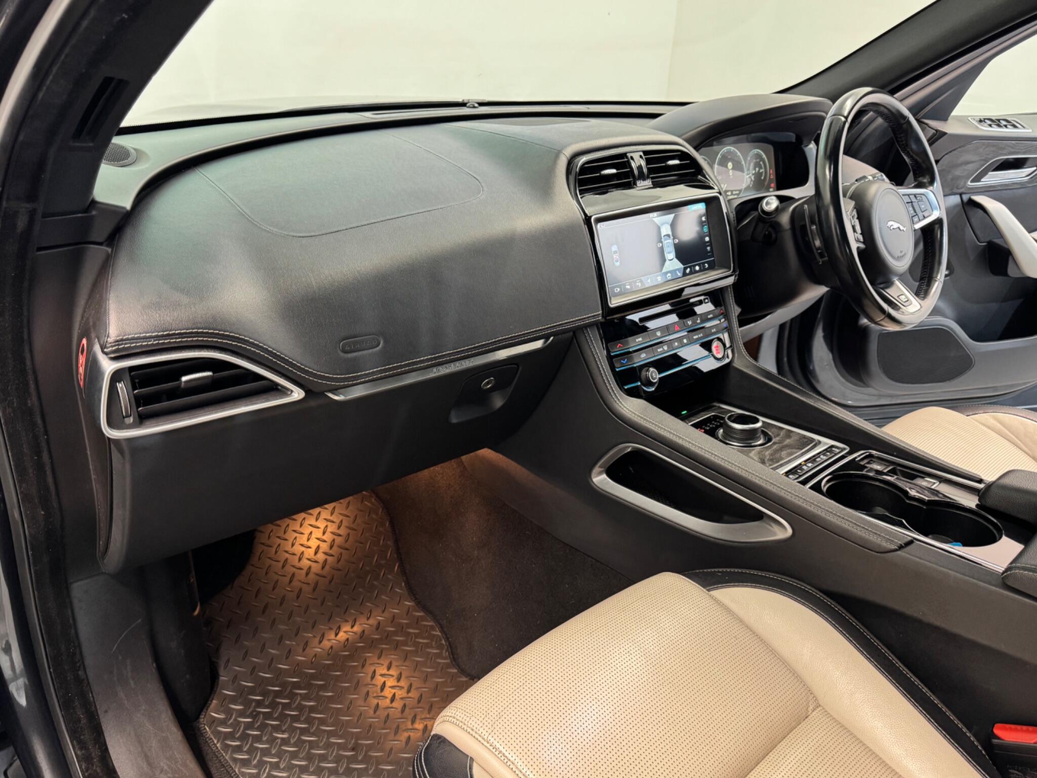 Jaguar F-Pace view 22