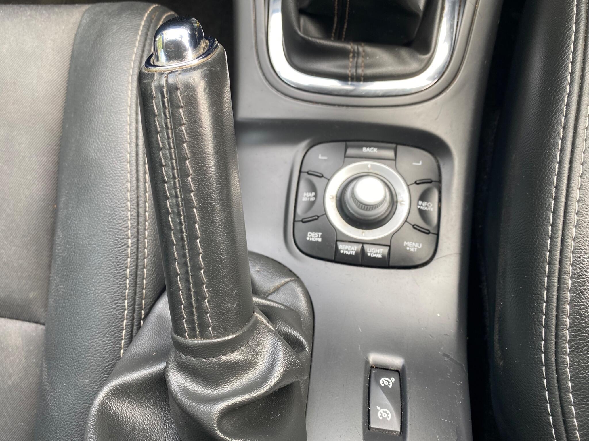 Renault Megane view 25