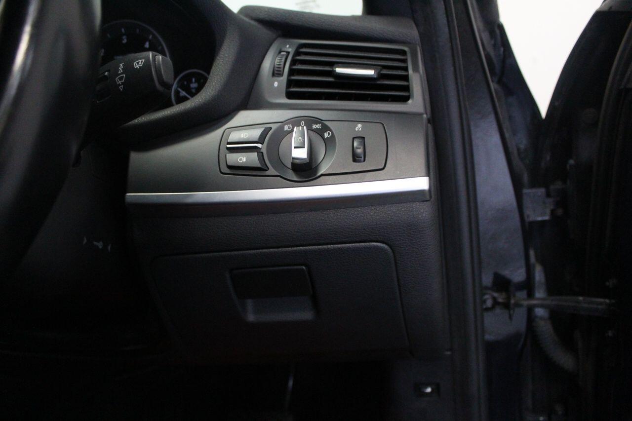 BMW X3 view 49