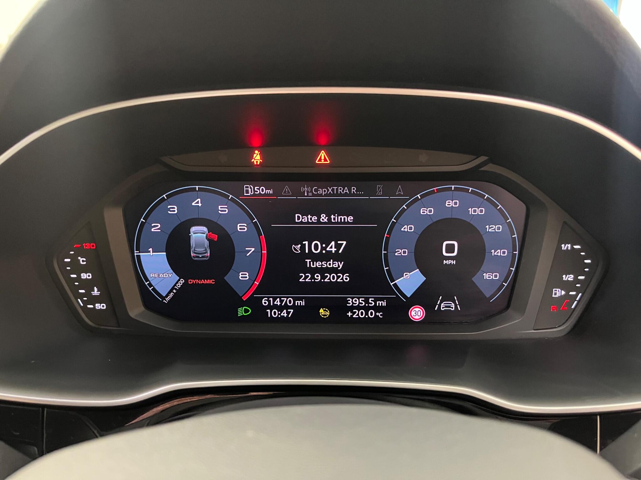 Audi Q3 view 15