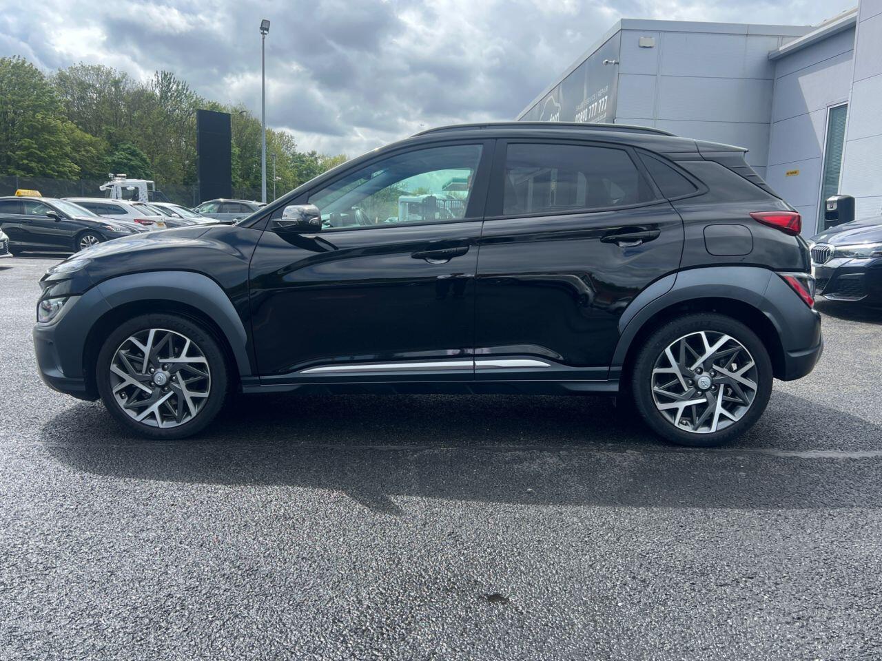 Hyundai Kona view 3