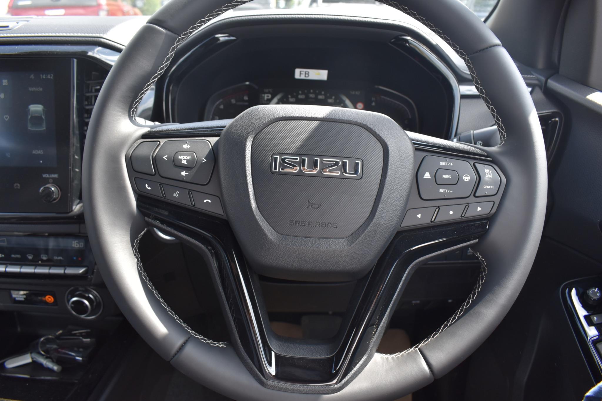 D-Max - 1.9 TD V-Cross Auto 4WD Euro 6 (s/s) 4dr - Image 26