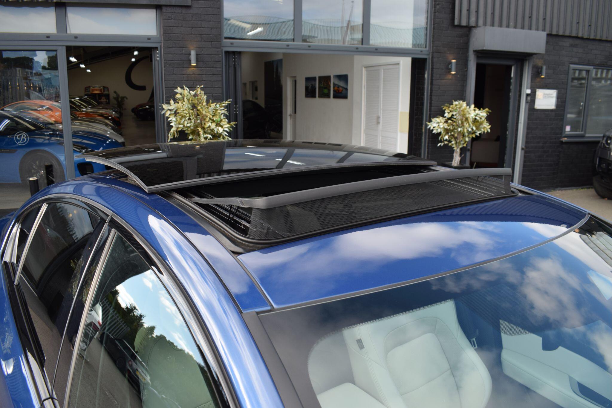 Jaguar Xe view 39