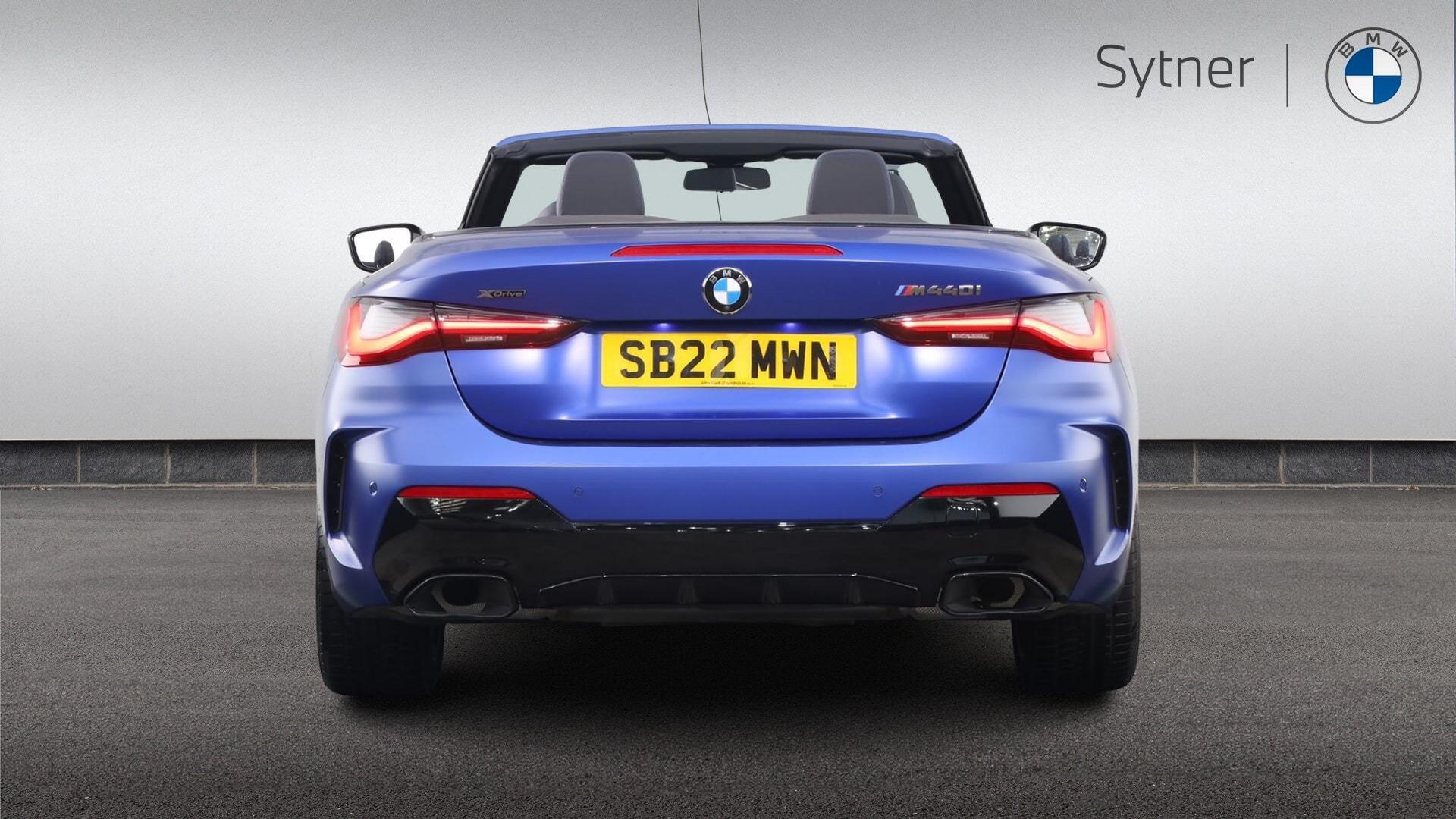 BMW 4 Series view 18