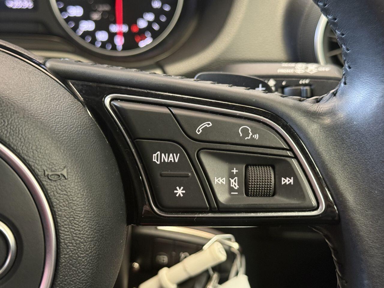 Audi Q2 view 35