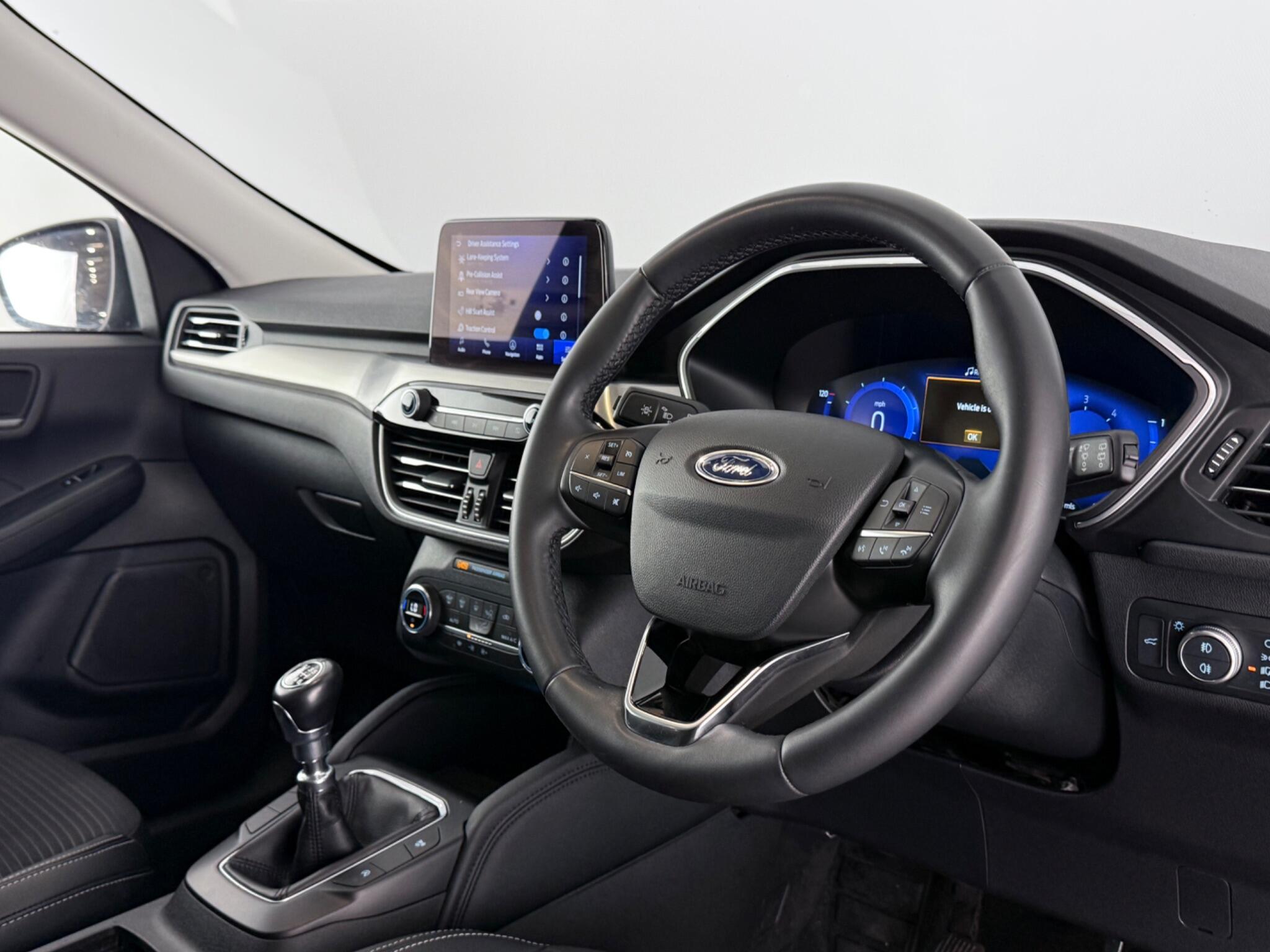 Ford Kuga view 3