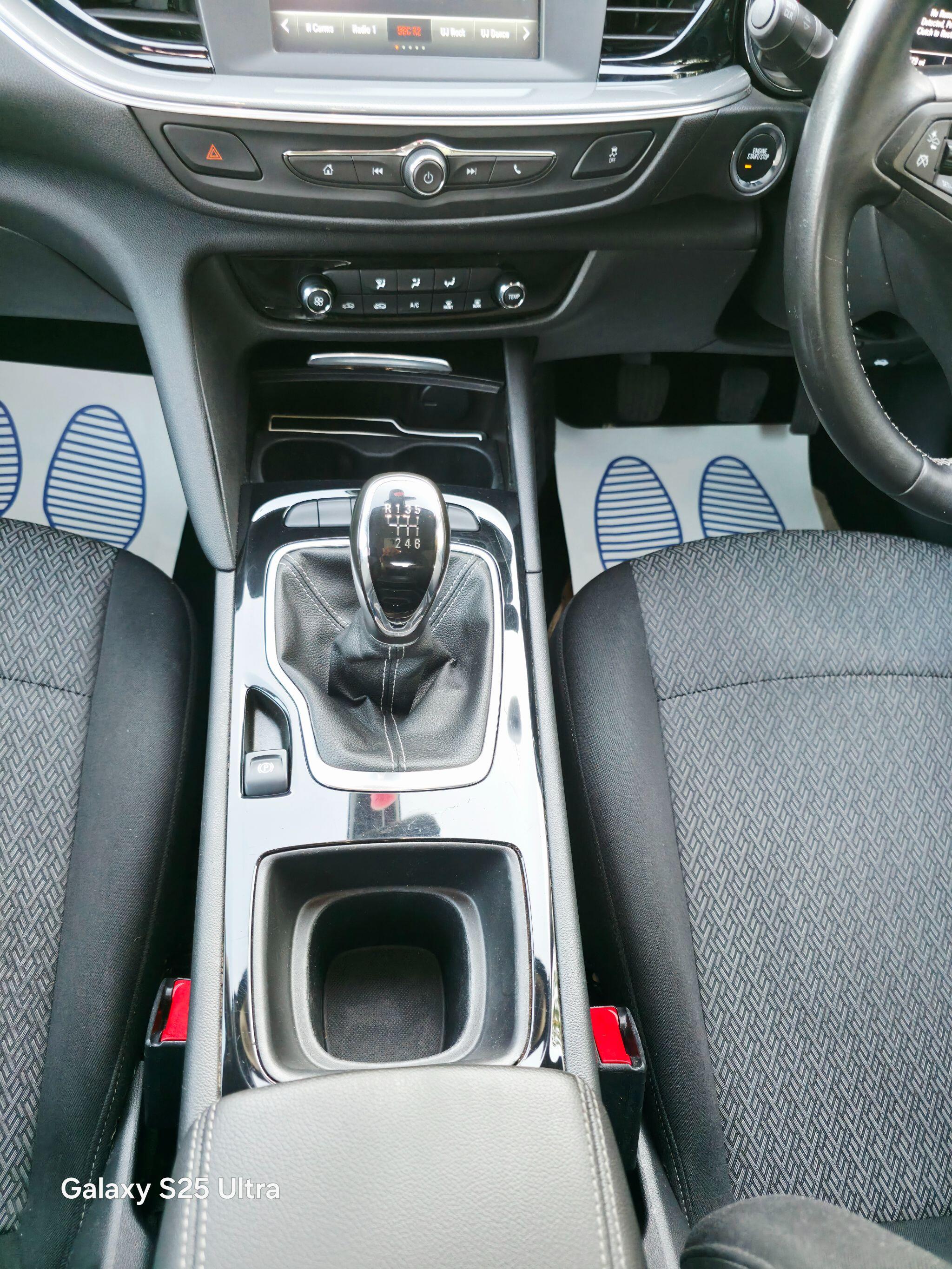 Vauxhall Insignia view 38