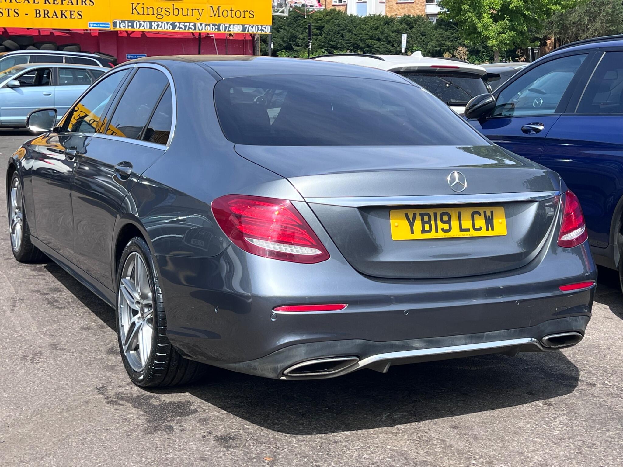 Mercedes-Benz E Class view 14