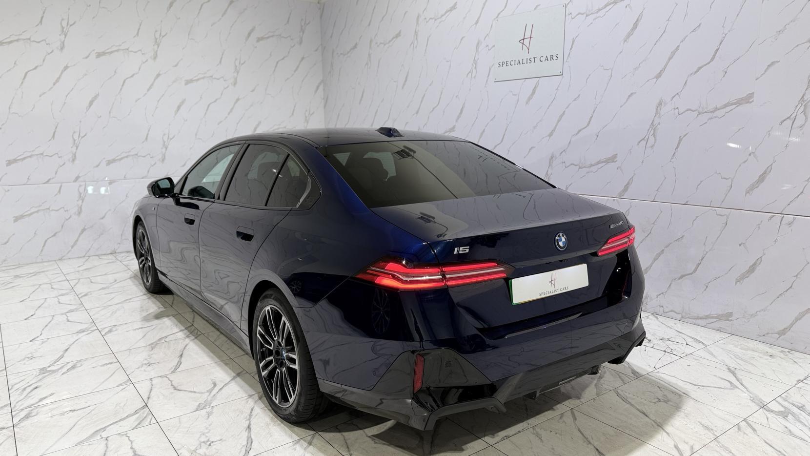 BMW I5 view 45
