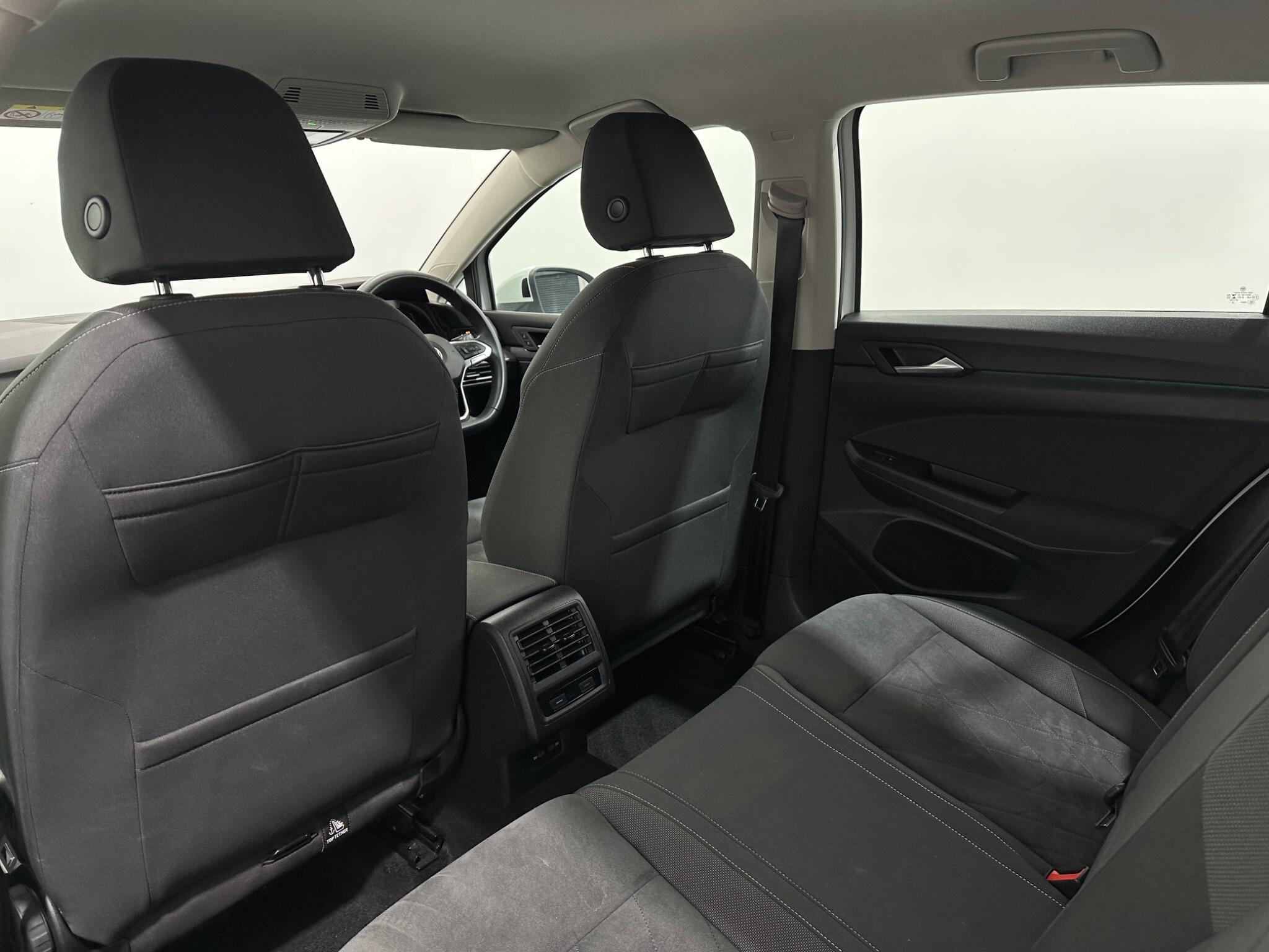 Volkswagen Golf view 38