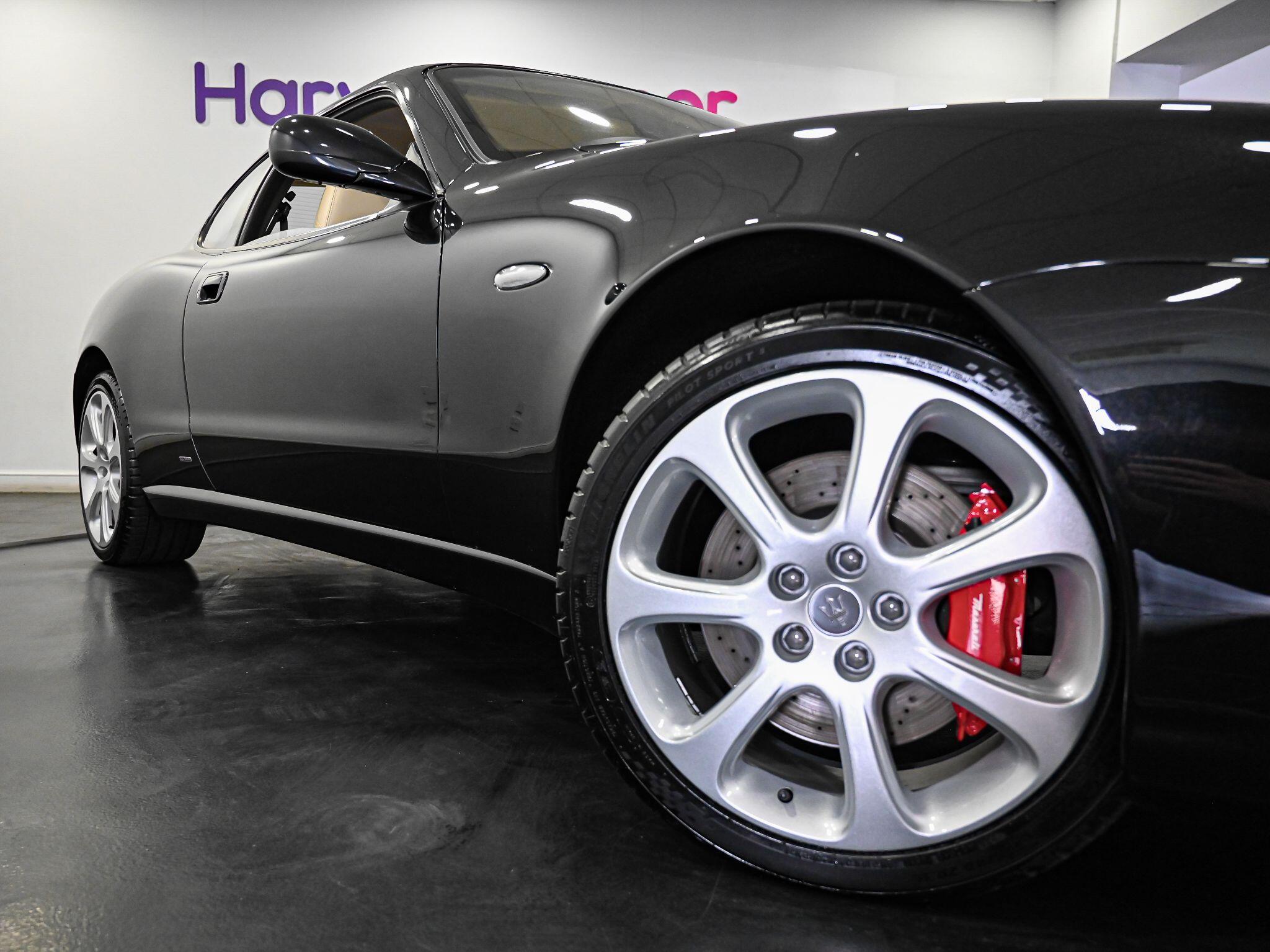 Maserati Coupe view 17
