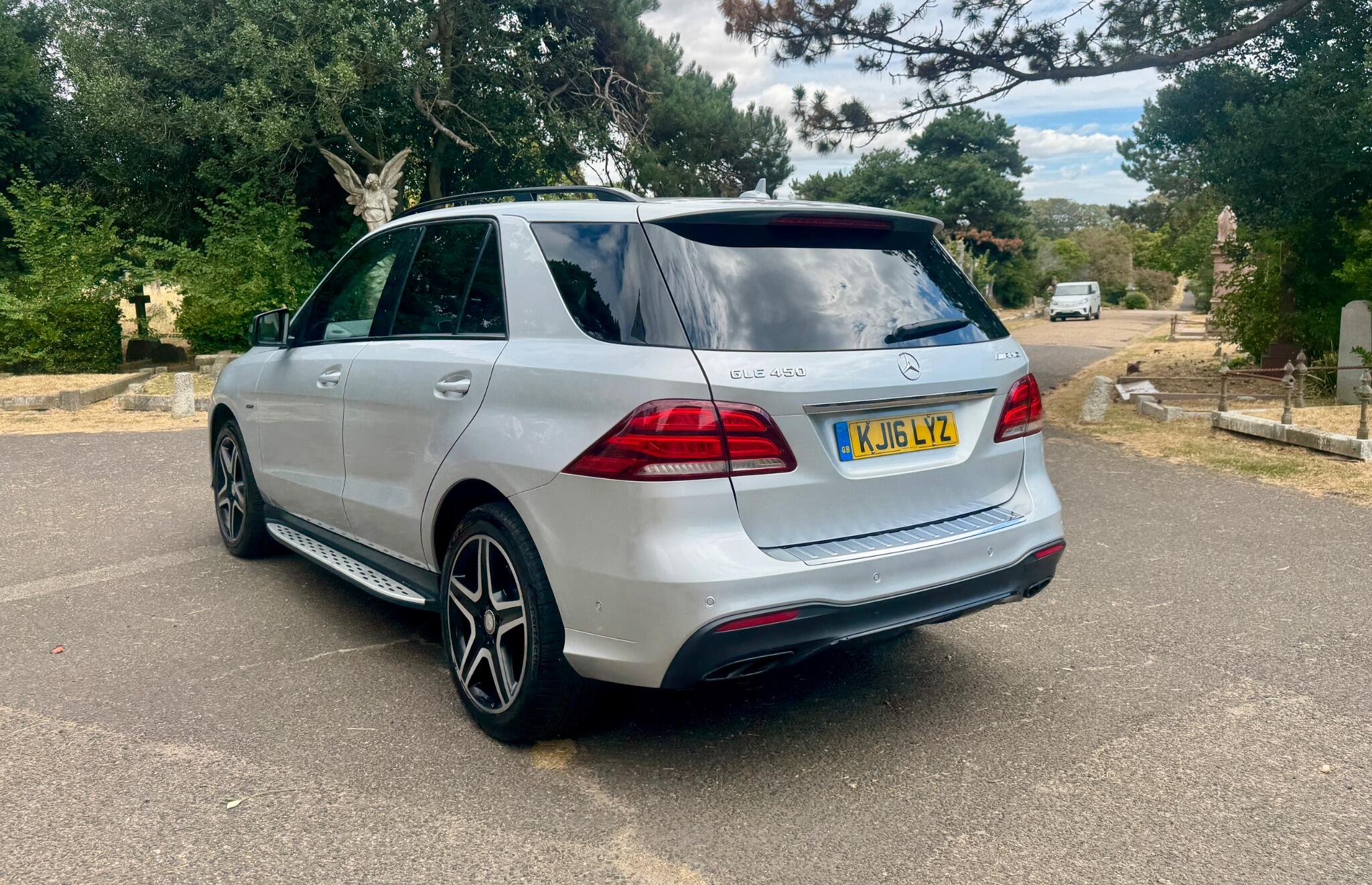Mercedes-Benz Gle view 10