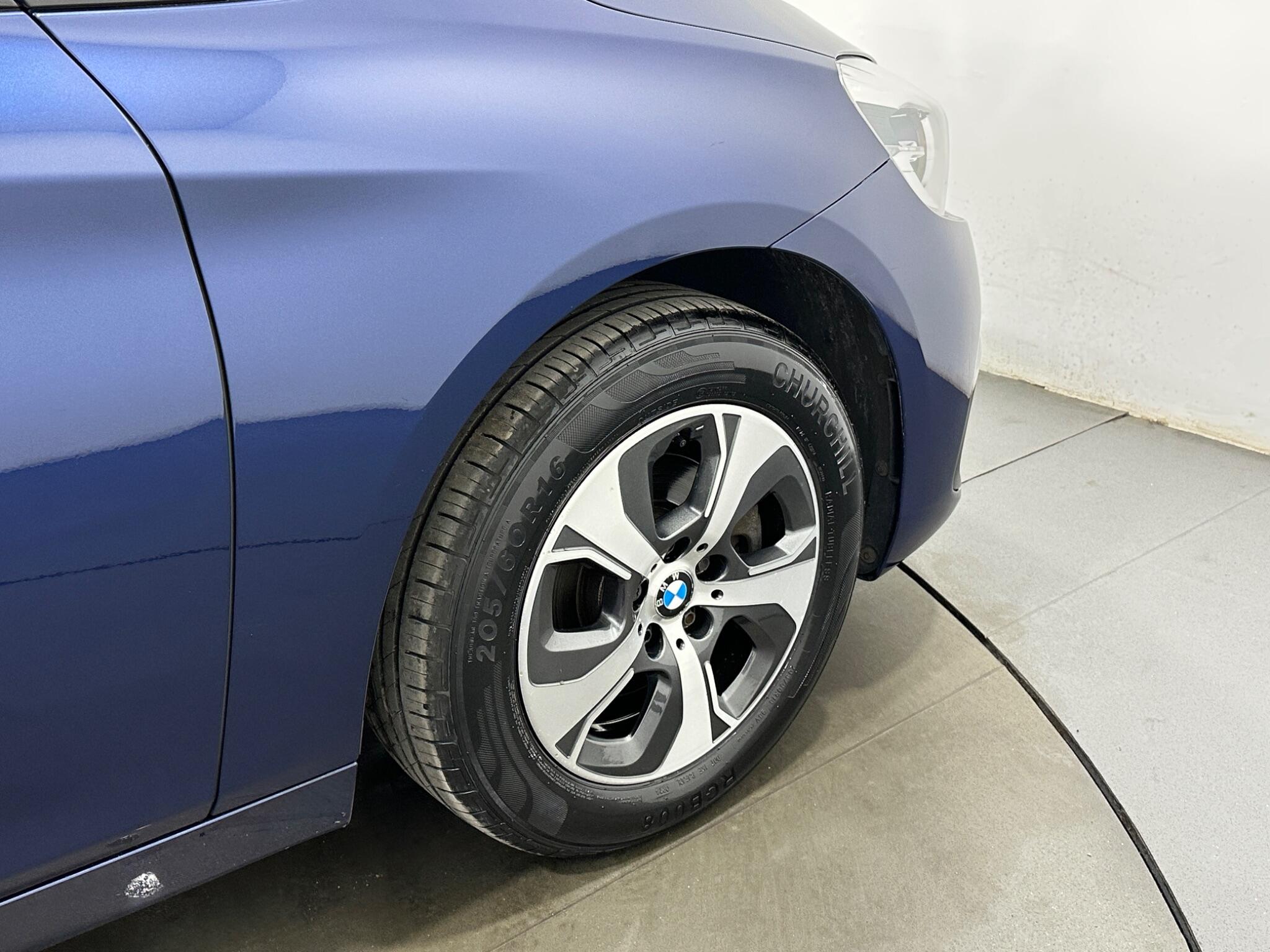 BMW 2 Series view 49
