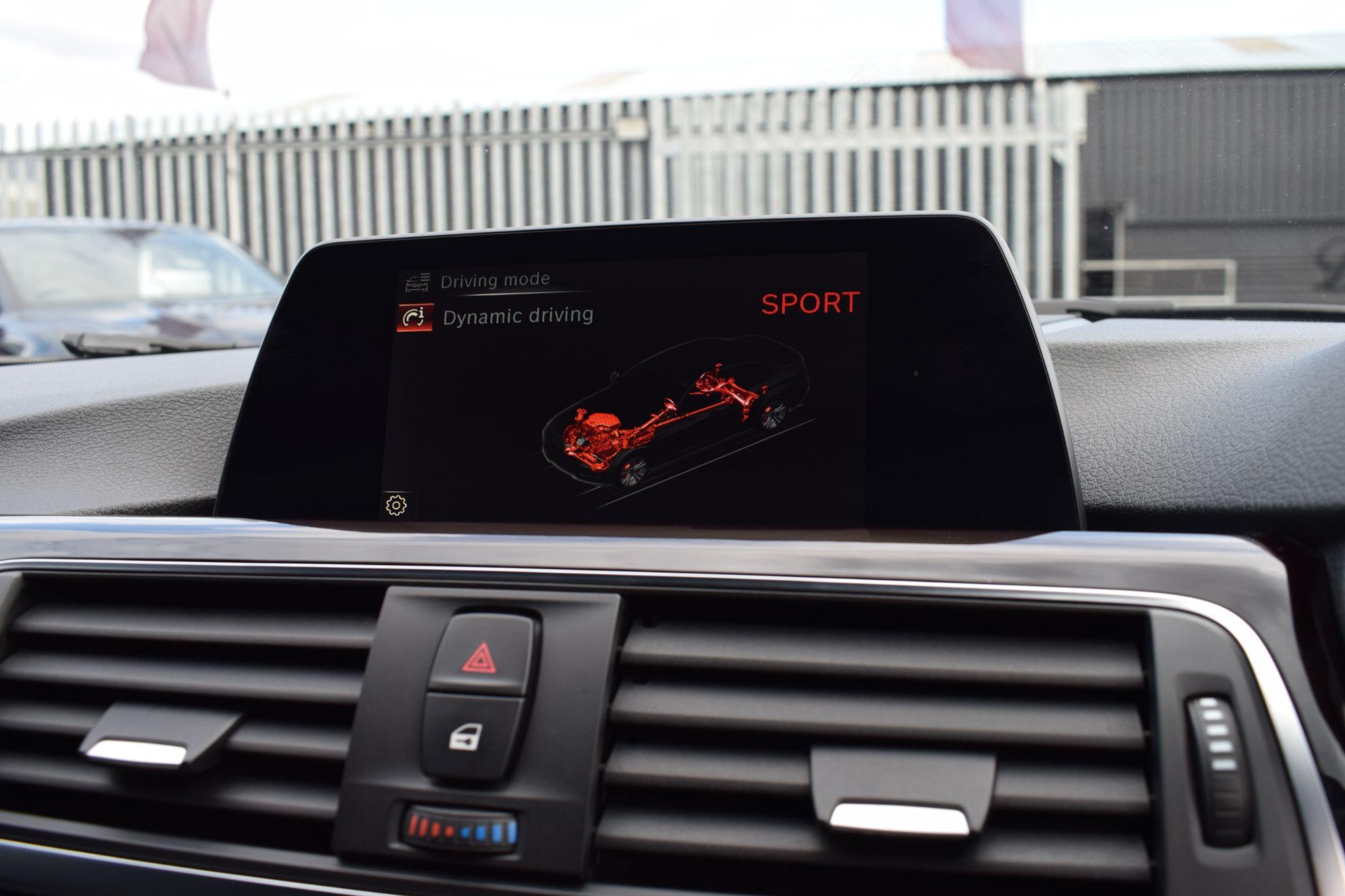 BMW 3 Series view 15