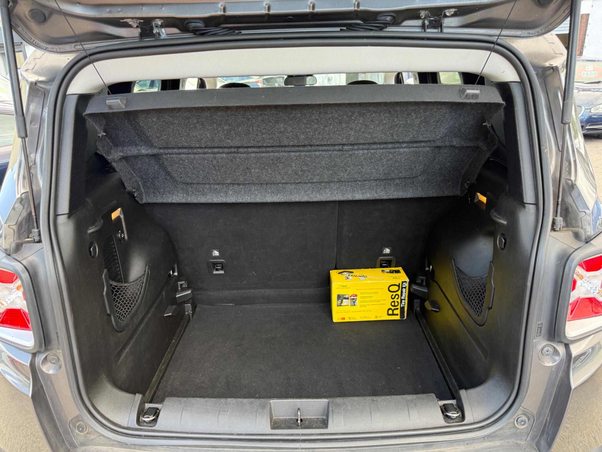Jeep Renegade - Image 42