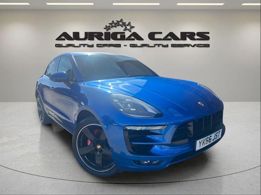 Porsche Macan view 16