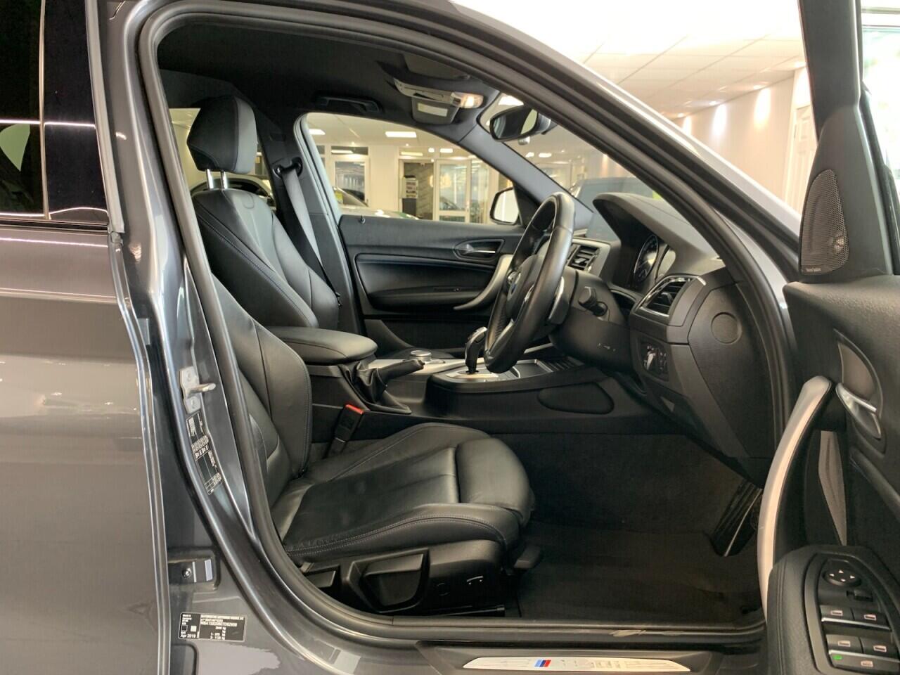 BMW 1 Series view 20
