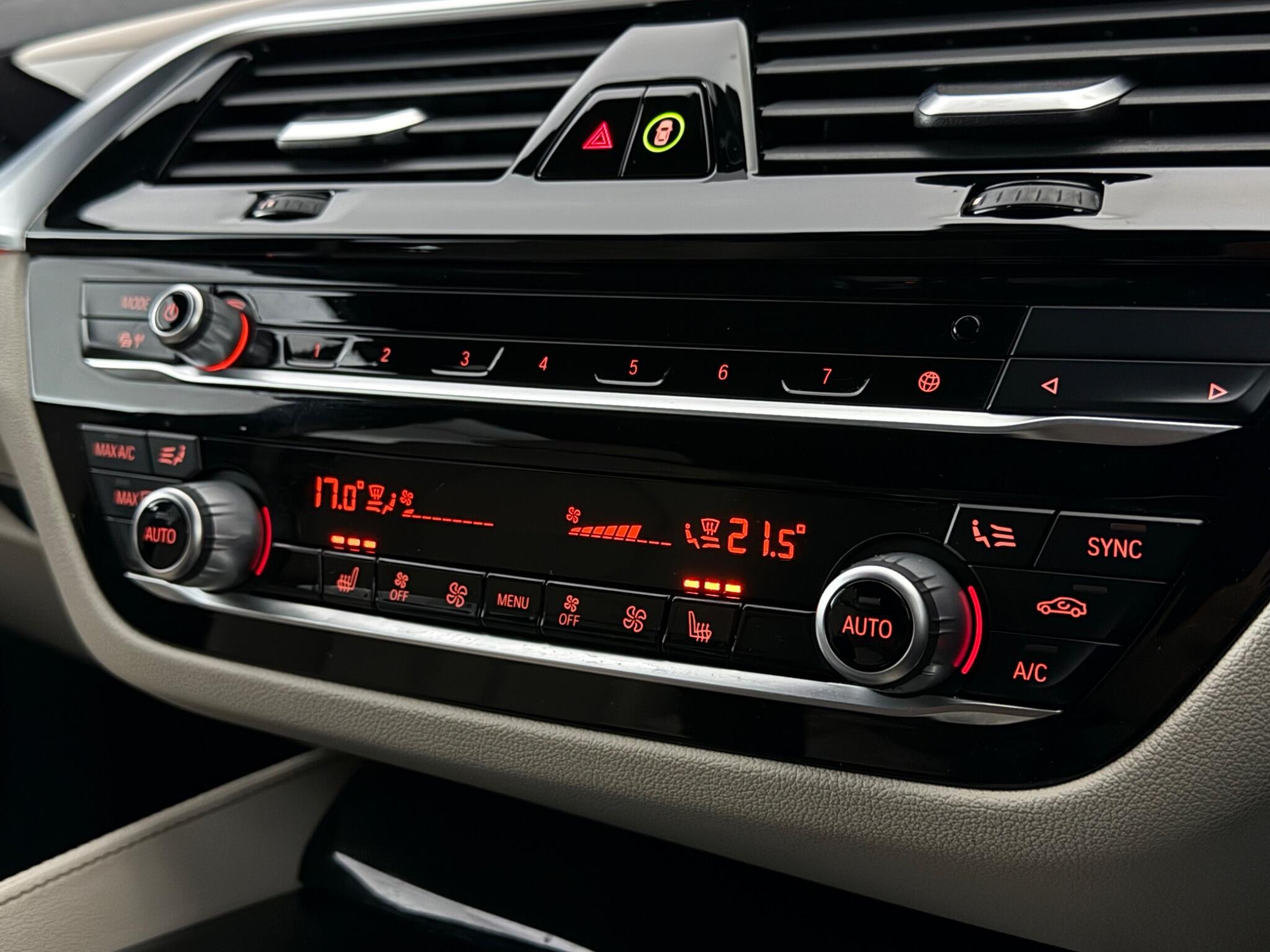 BMW 5 Series view 23