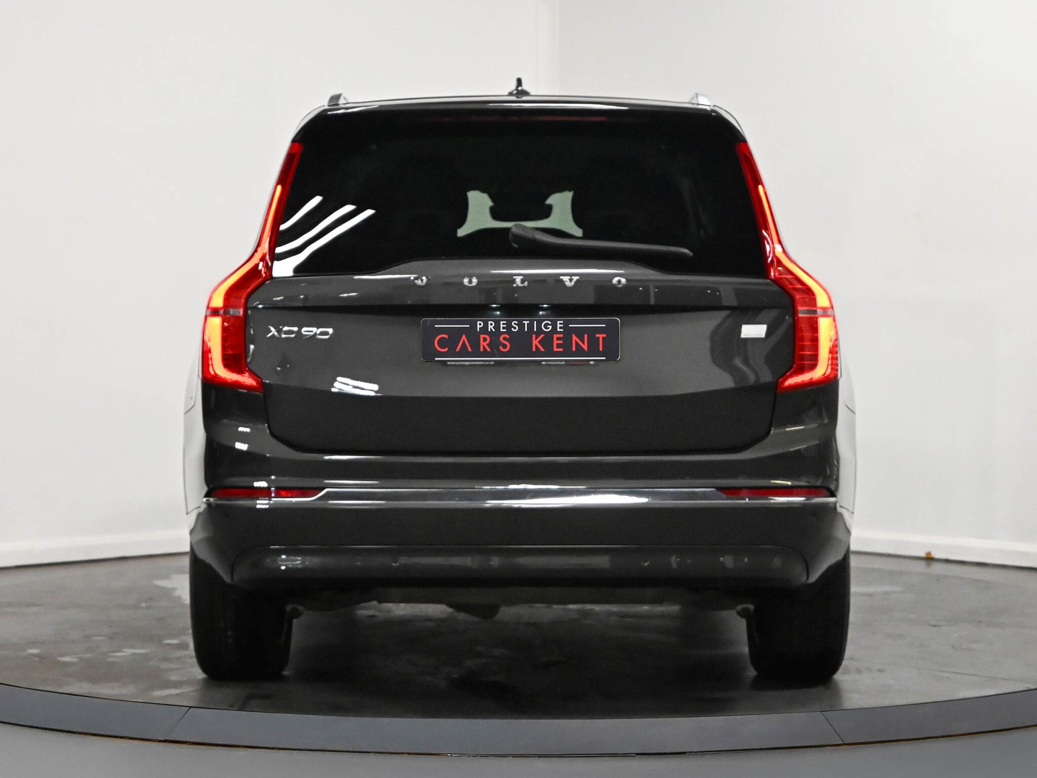 Volvo XC90 view 24