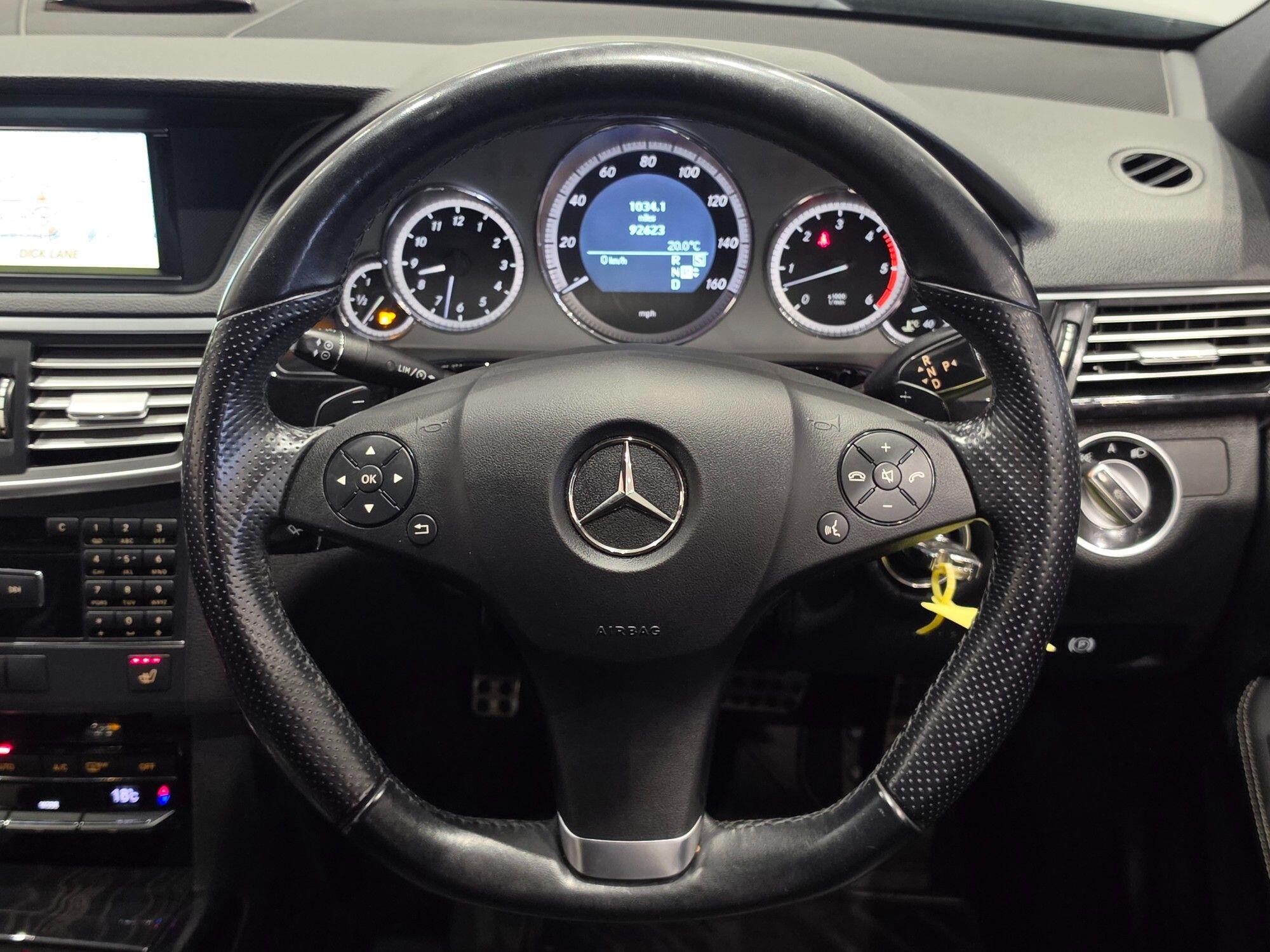 Mercedes-Benz E-Class view 38