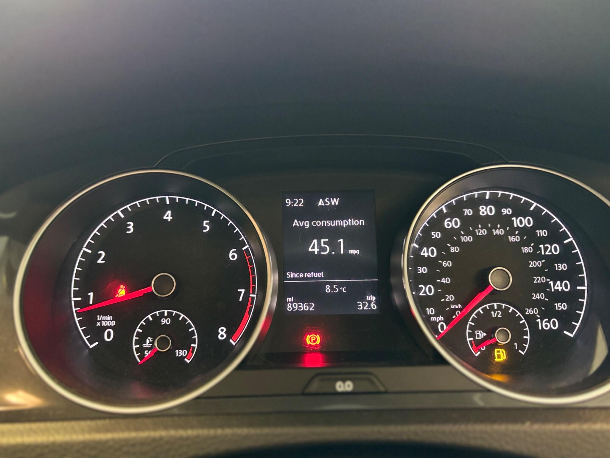 Volkswagen Golf view 14