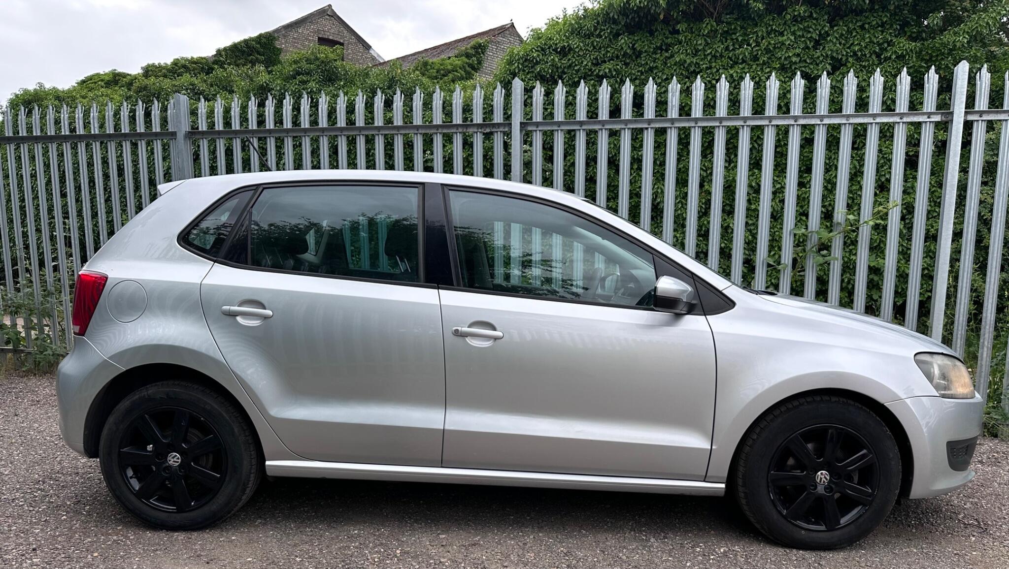 2011 Volkswagen Polo image 13