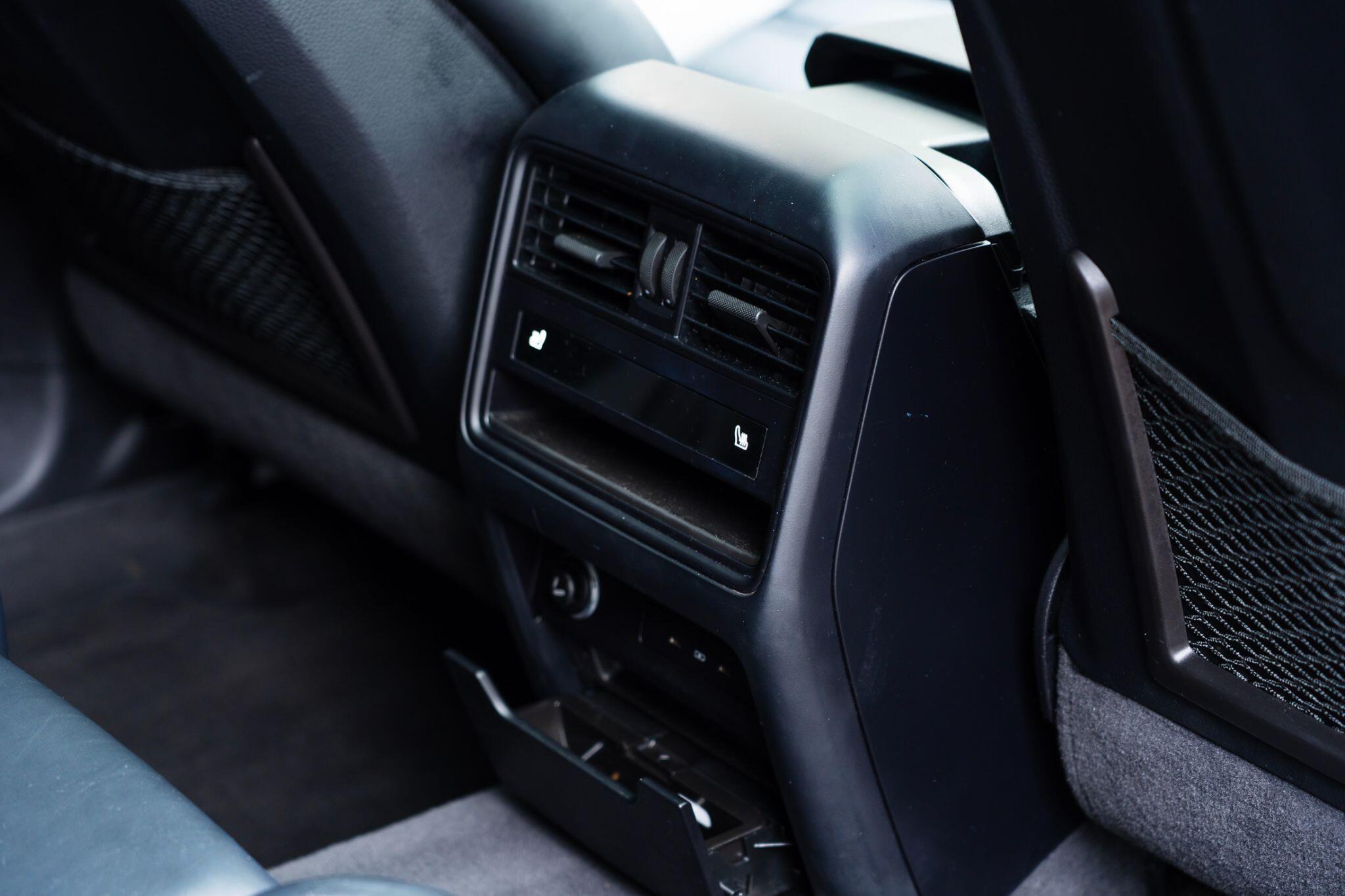 Porsche Cayenne view 22