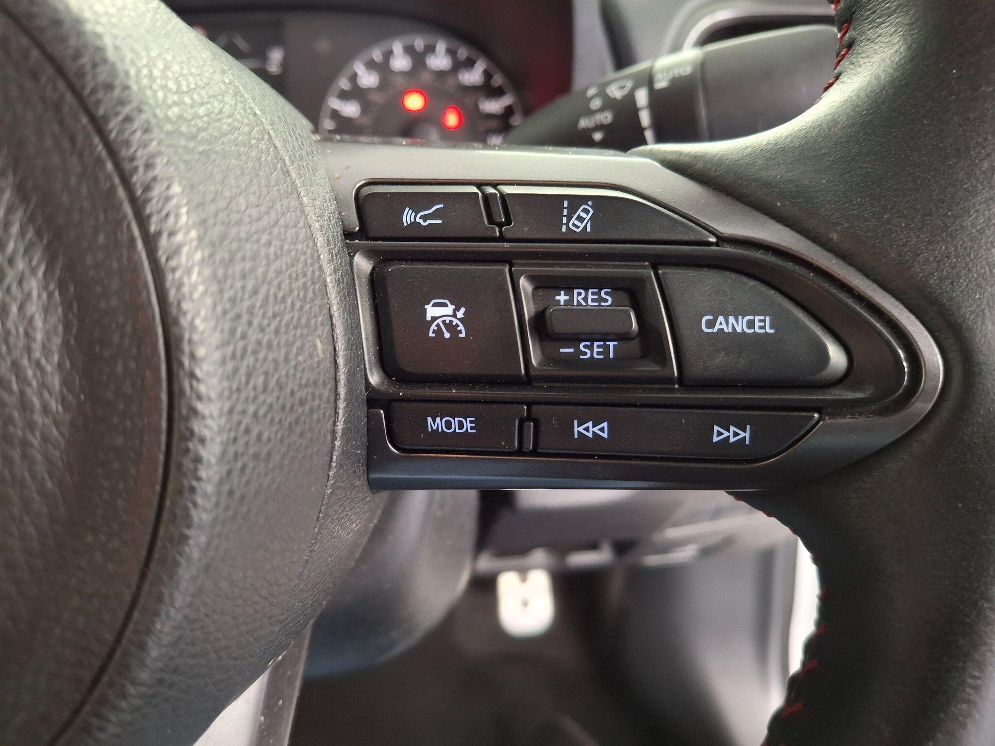 Toyota Yaris view 14